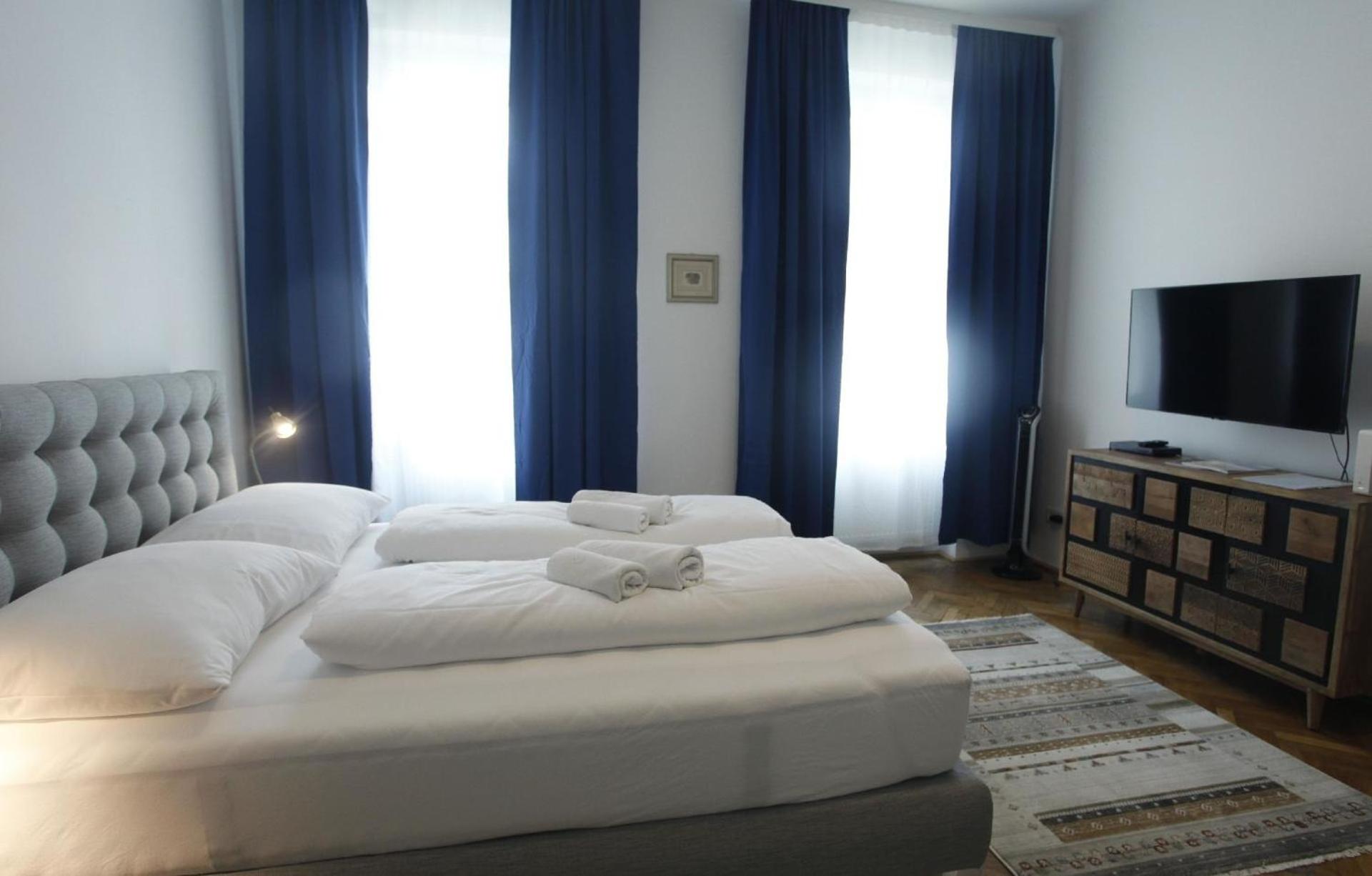 Schöne Dreizimmerwohnung Direkt Am Augarten