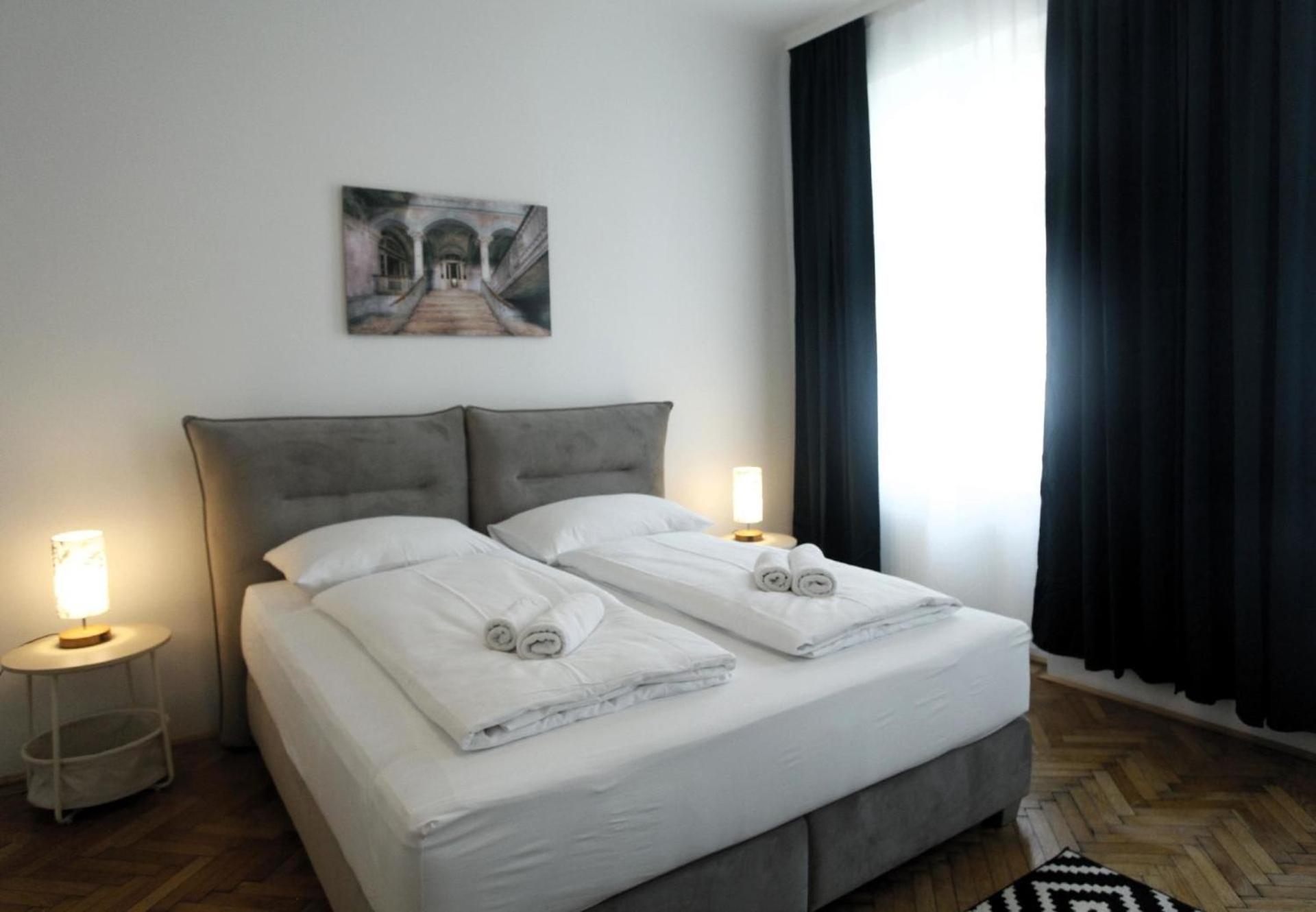 Schöne Dreizimmerwohnung Direkt Am Augarten