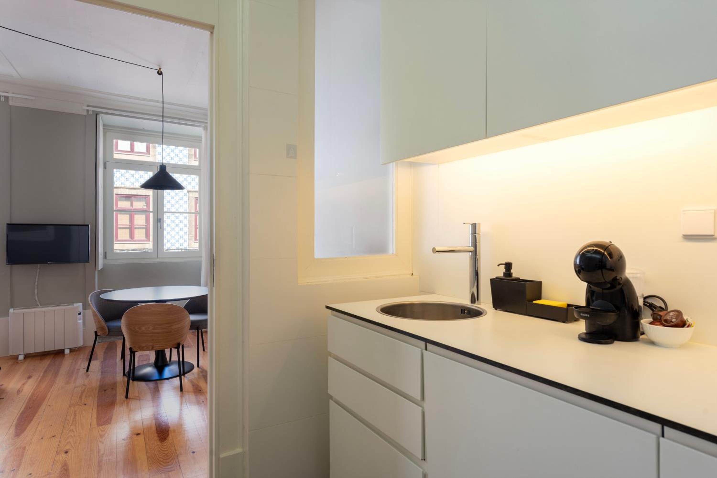 Cedofeita Premium Apartment 1F view 4