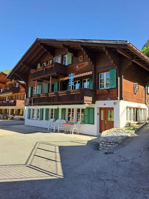 Chalet Engi Apt. 3 for up to 8 People
