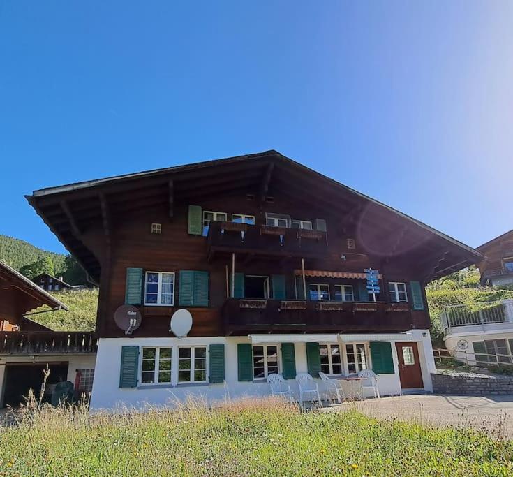 Chalet Engi Apt. 3 for up to 8 People