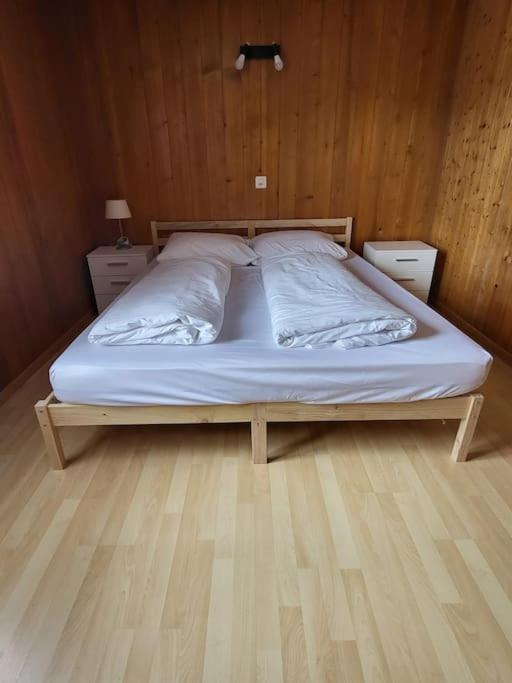 Chalet Engi Apt. 3 for up to 8 People