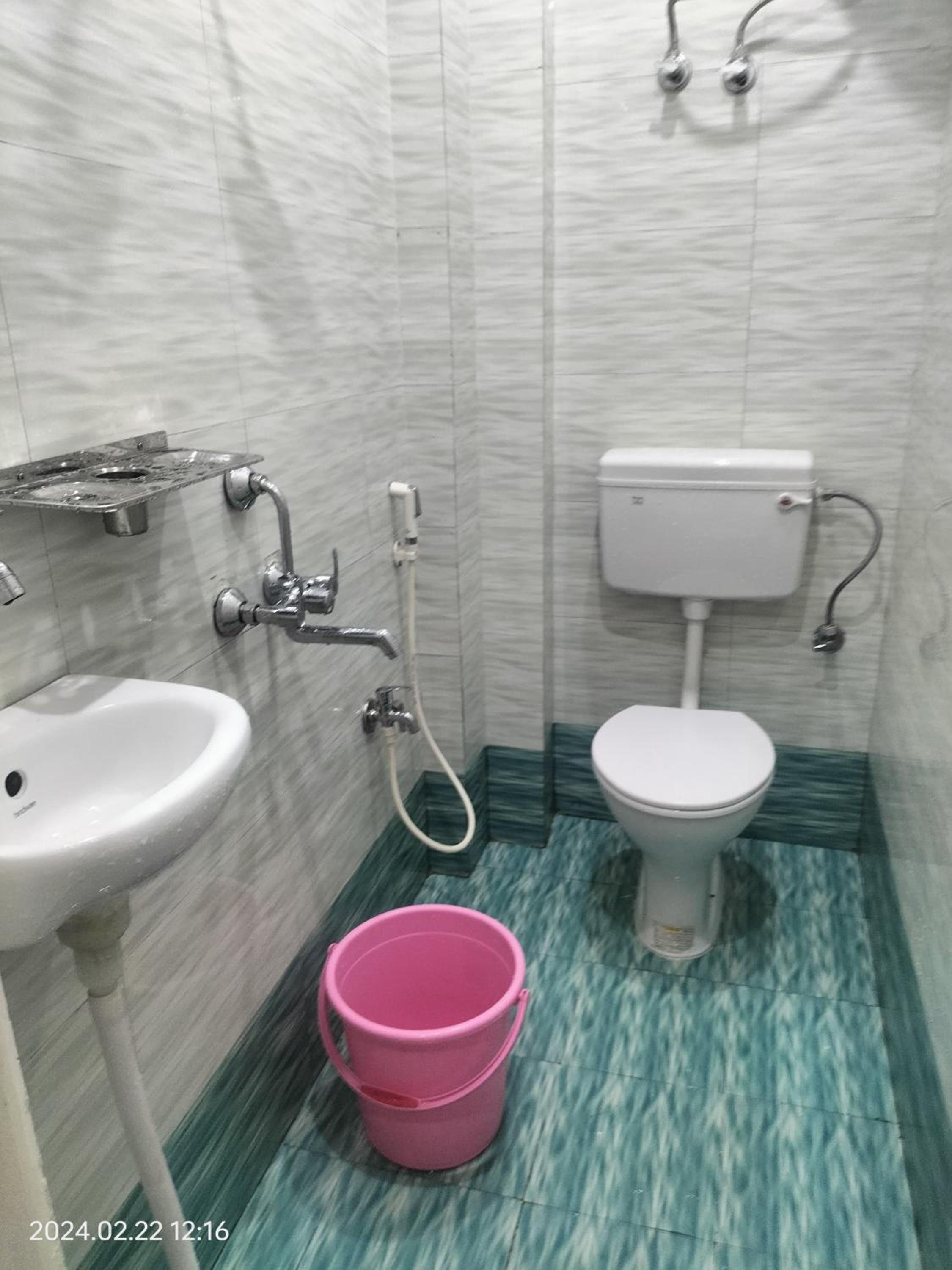 Savitri Home Stay