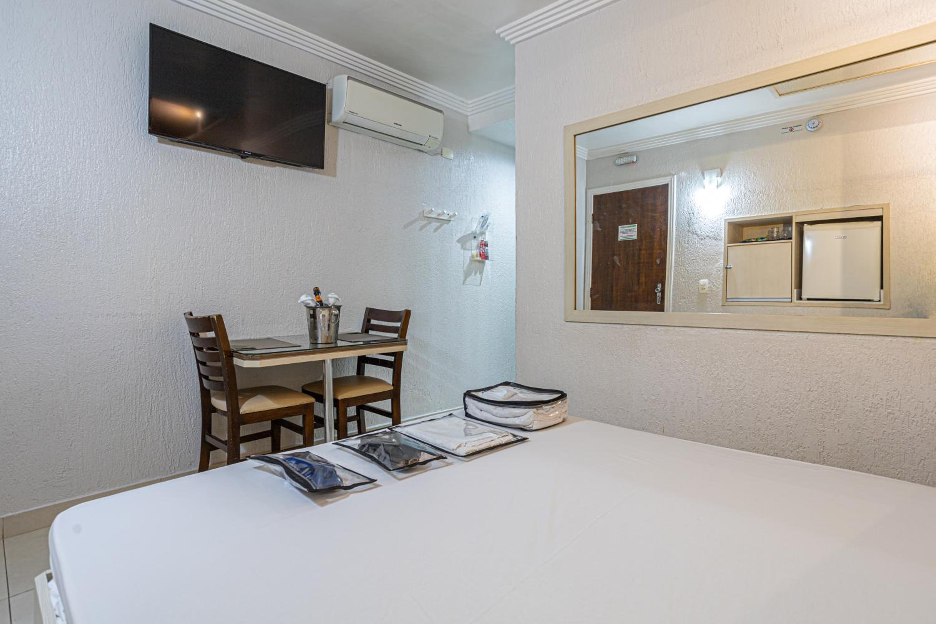 Motel Coqueiros 2