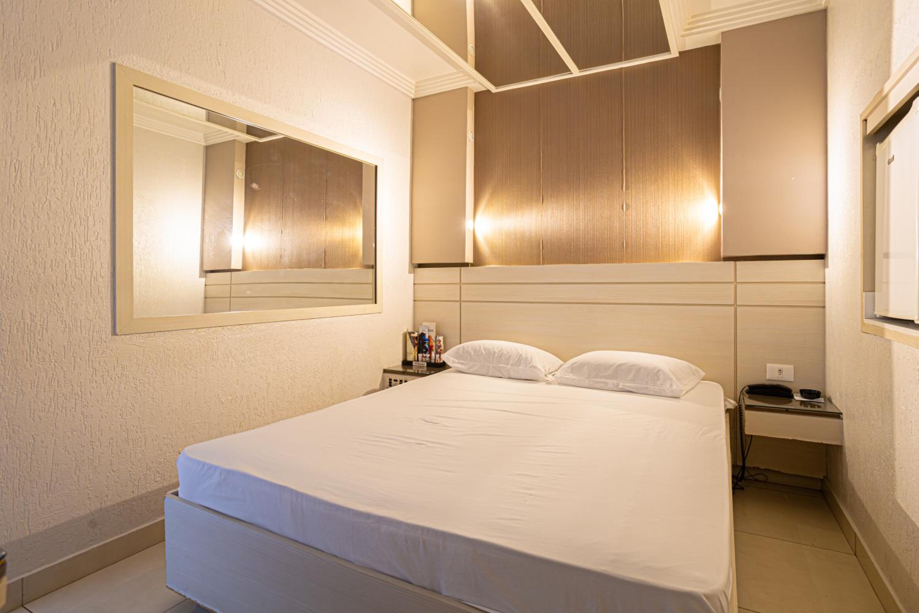 Motel Coqueiros 2