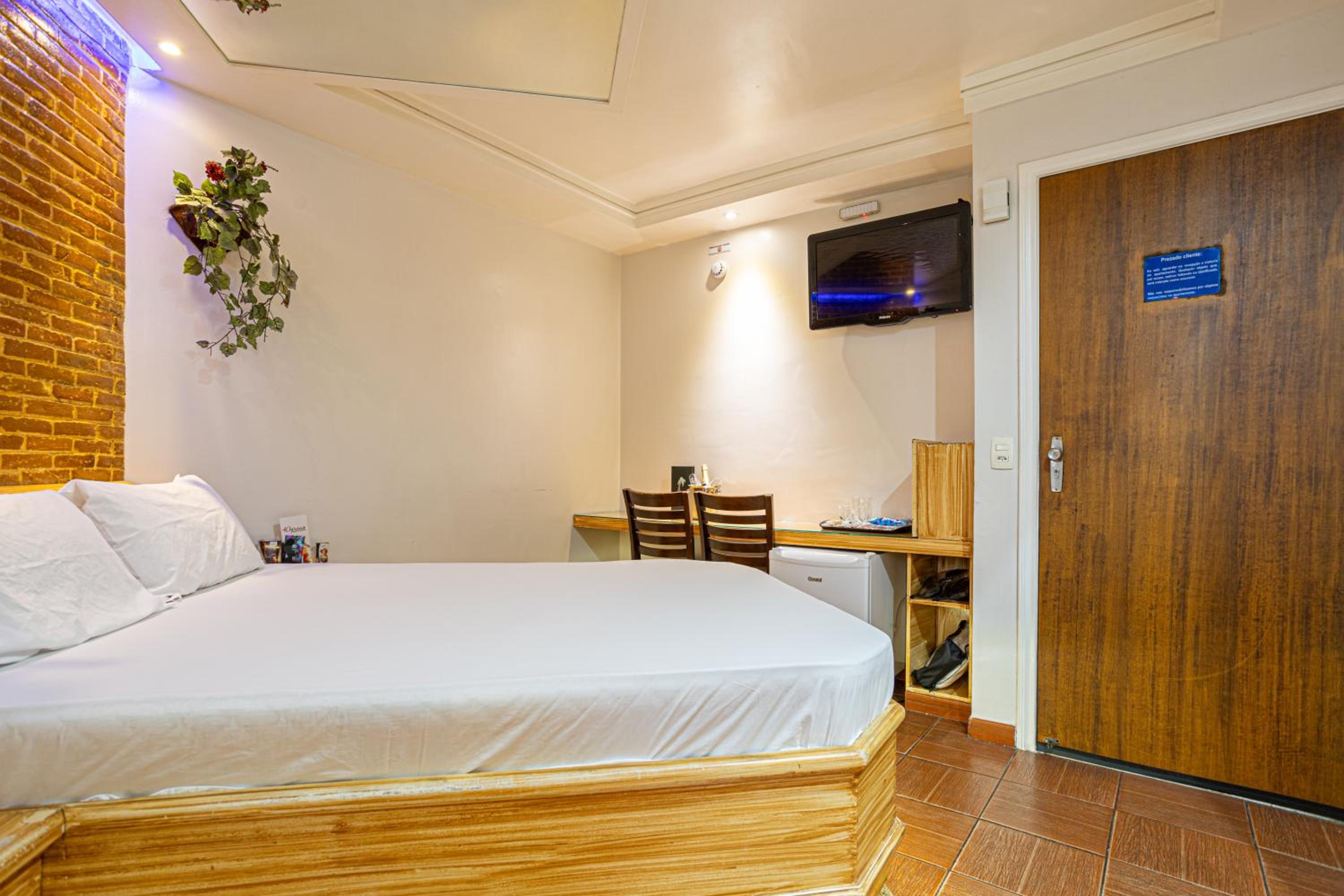 Motel Coqueiros 2