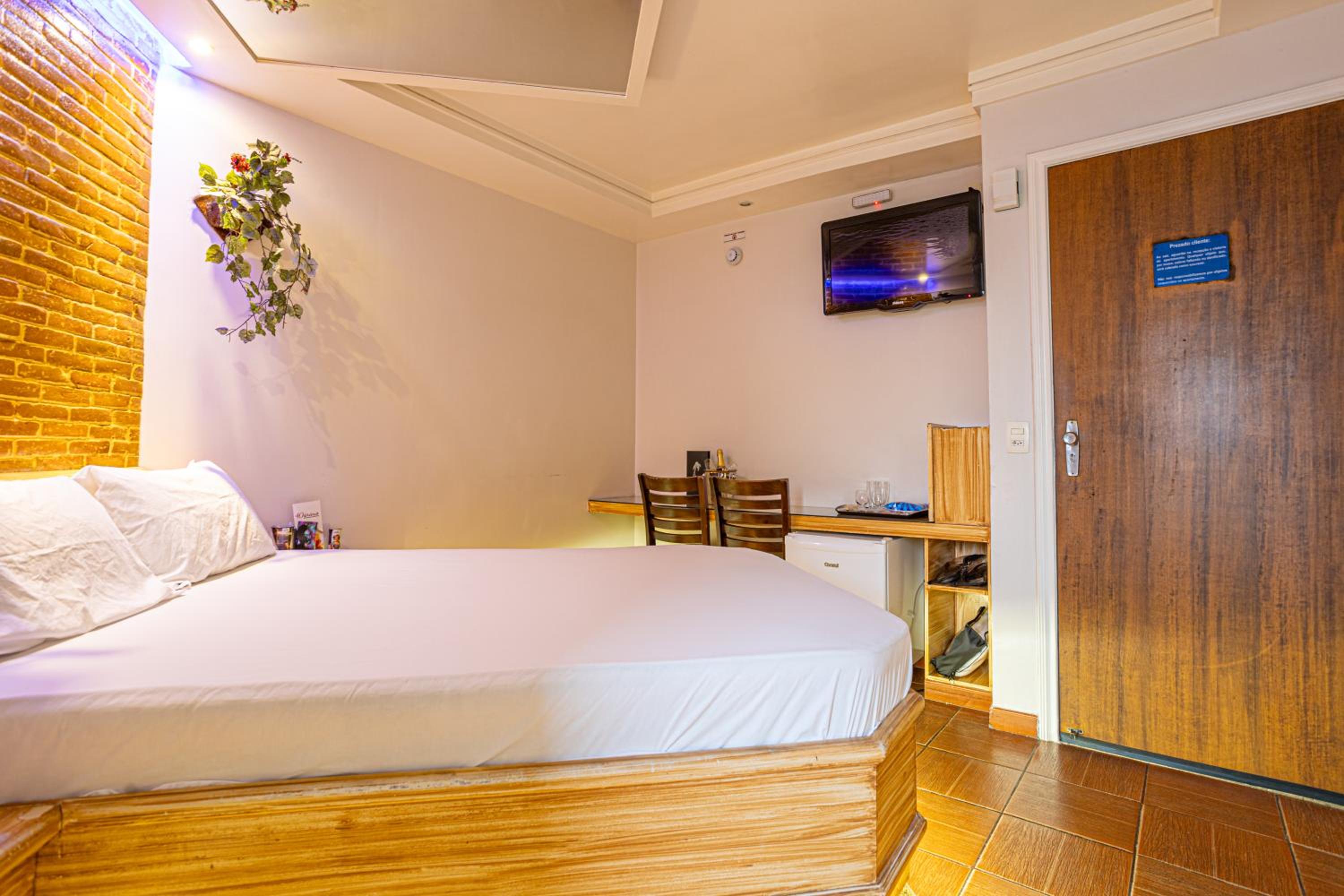Motel Coqueiros 2