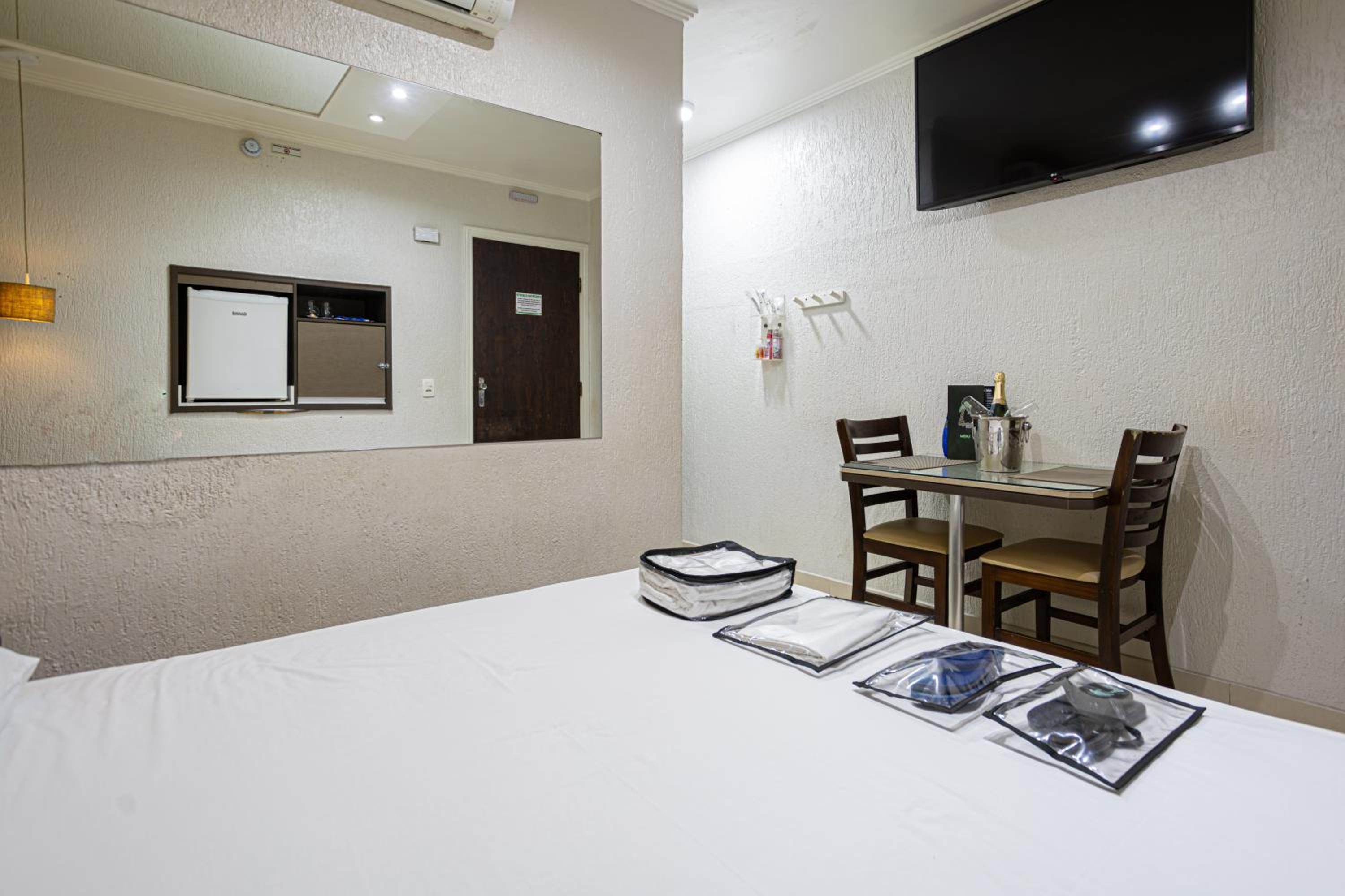 Motel Coqueiros 2