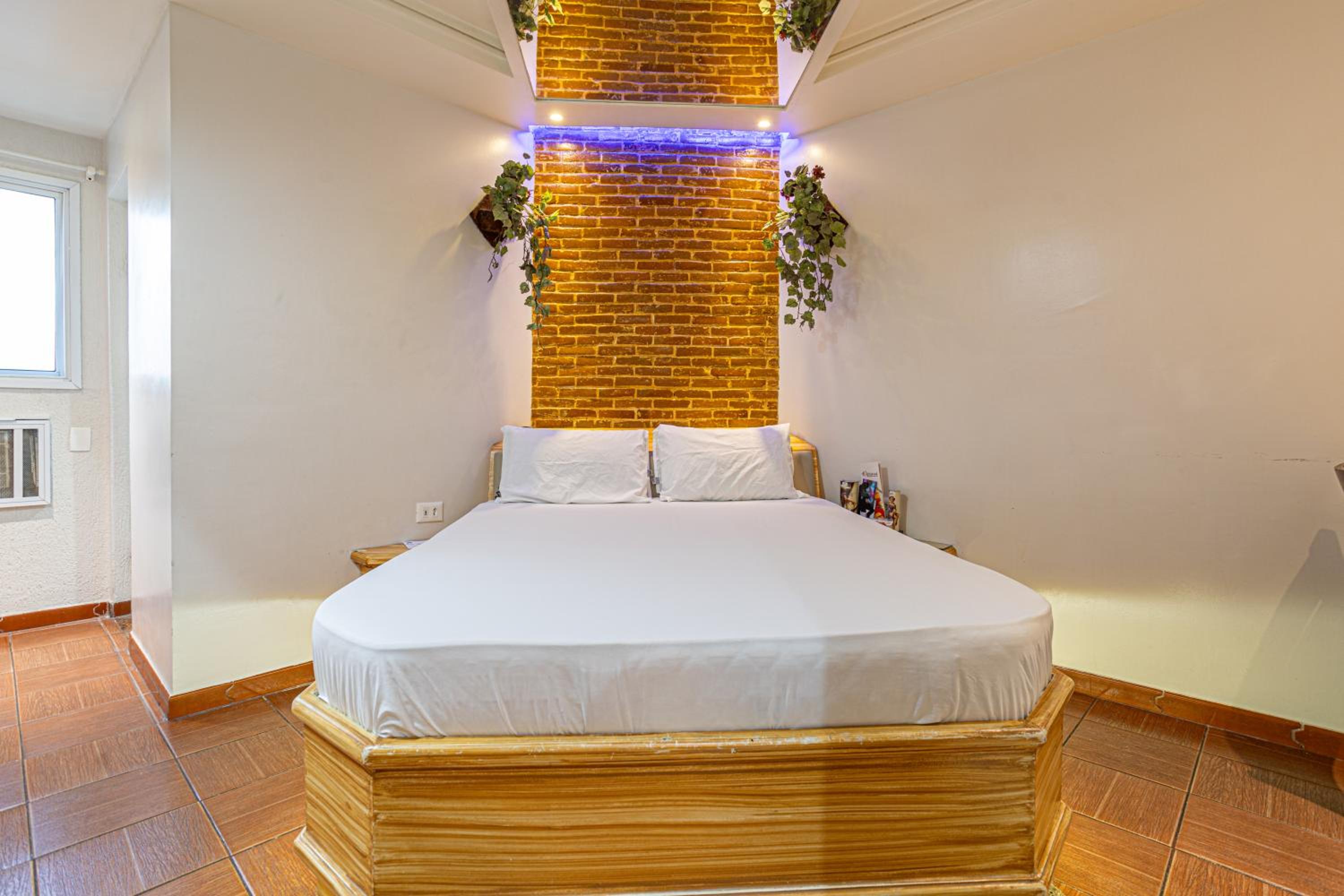 Motel Coqueiros 2