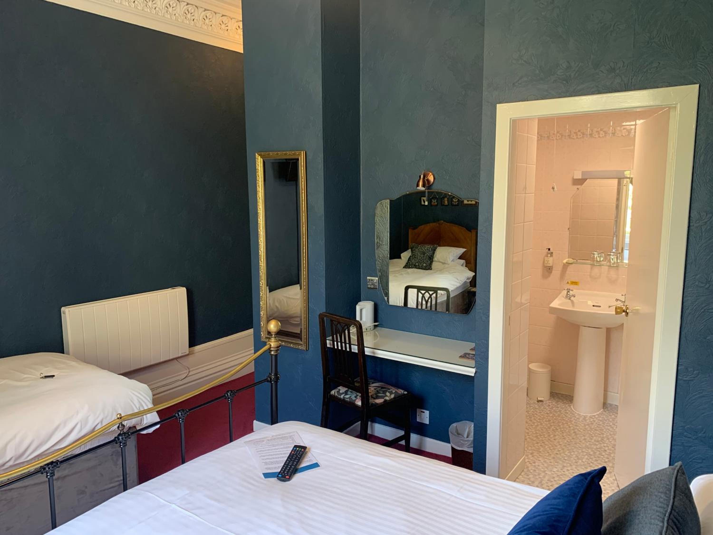 Leven House Bed and Breakfast