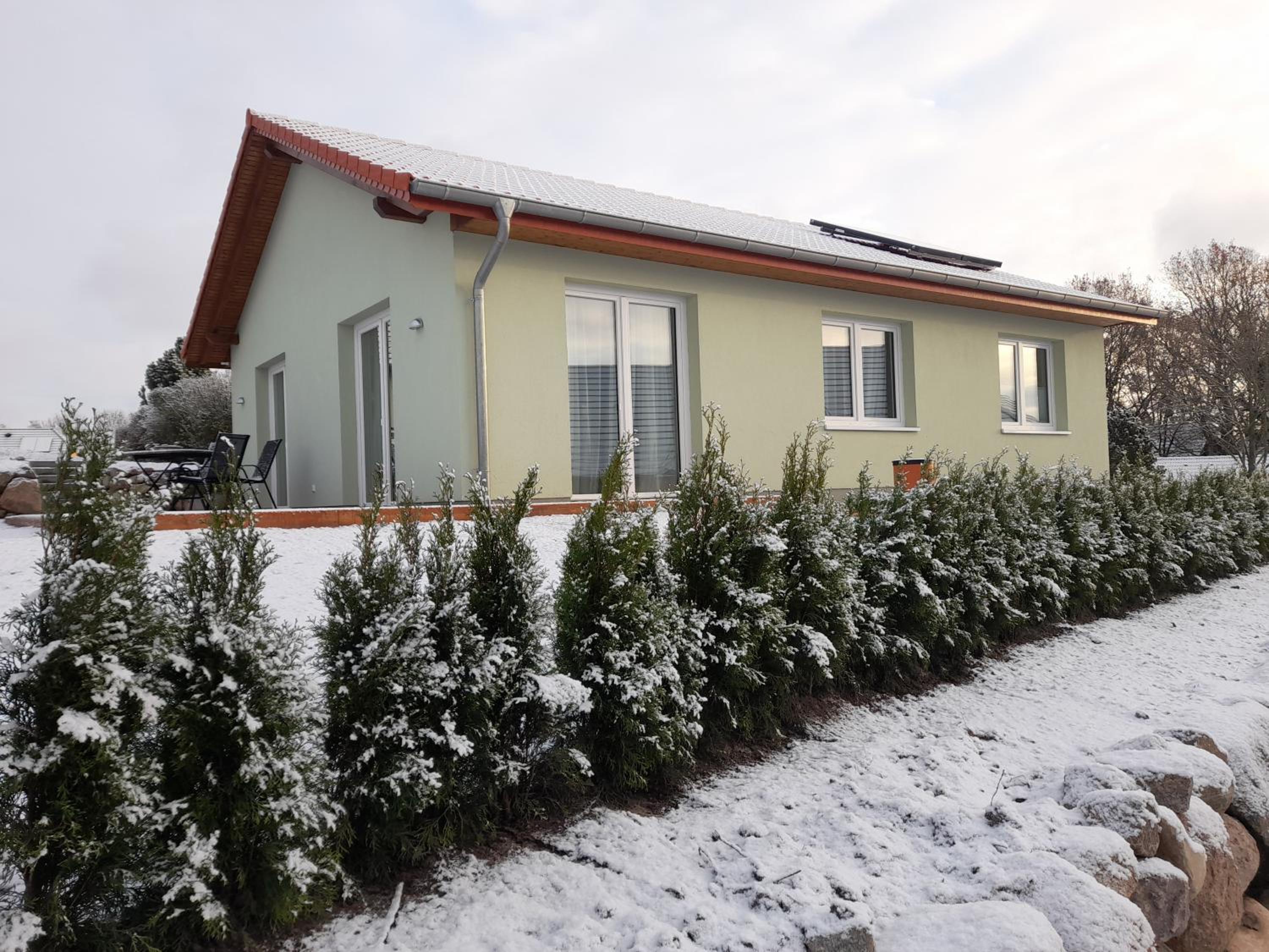 Unterkunft am Vogelpark Marlow - die grüne 12 FERIENHAUS