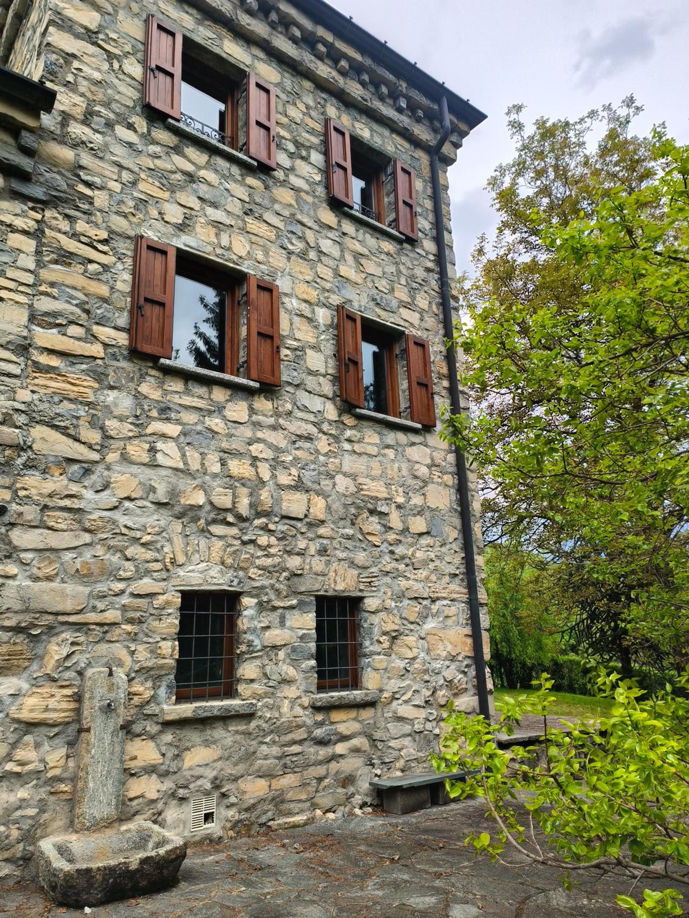 Photo 38