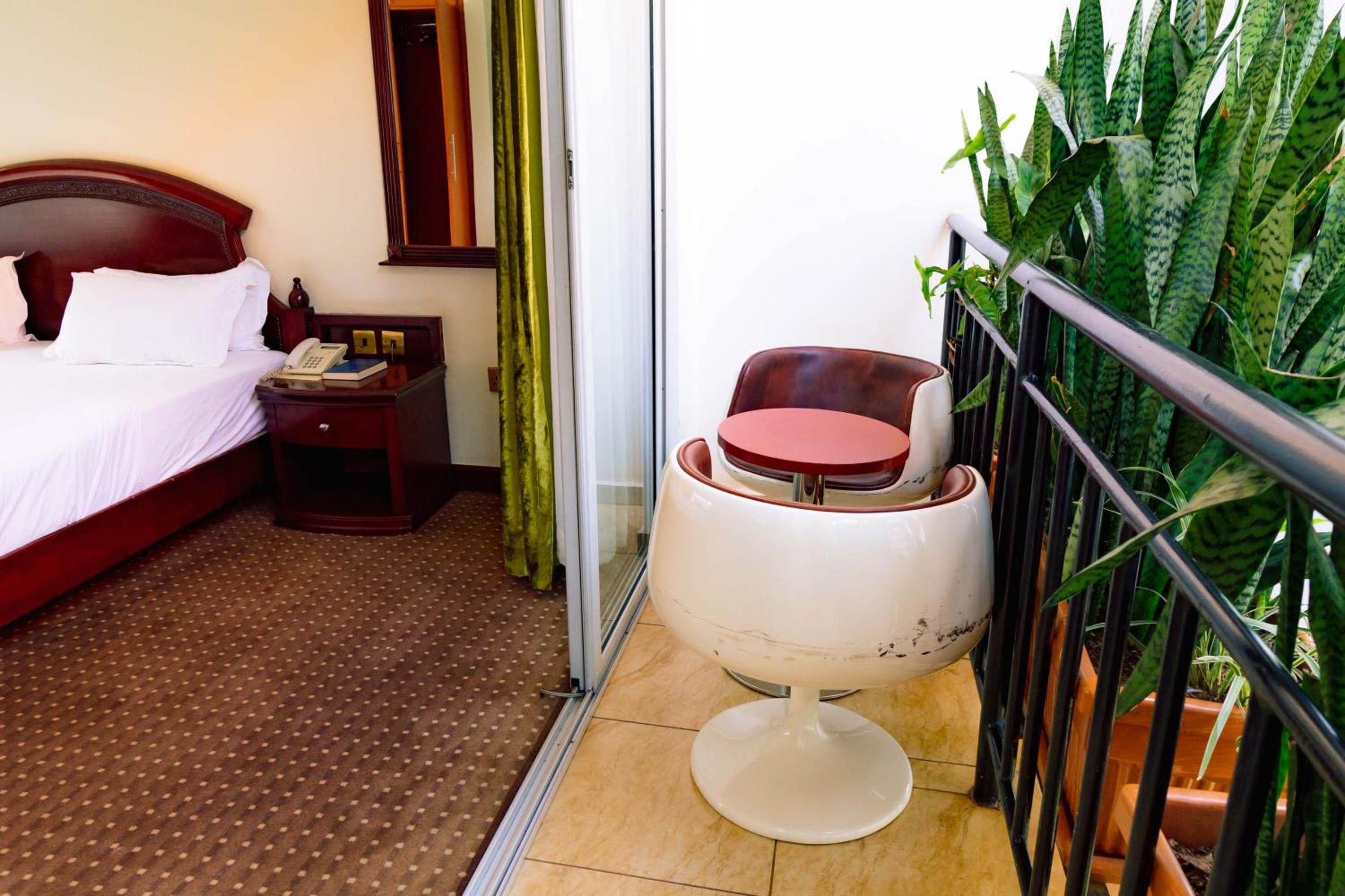 Nobilis Hotel and Apartments