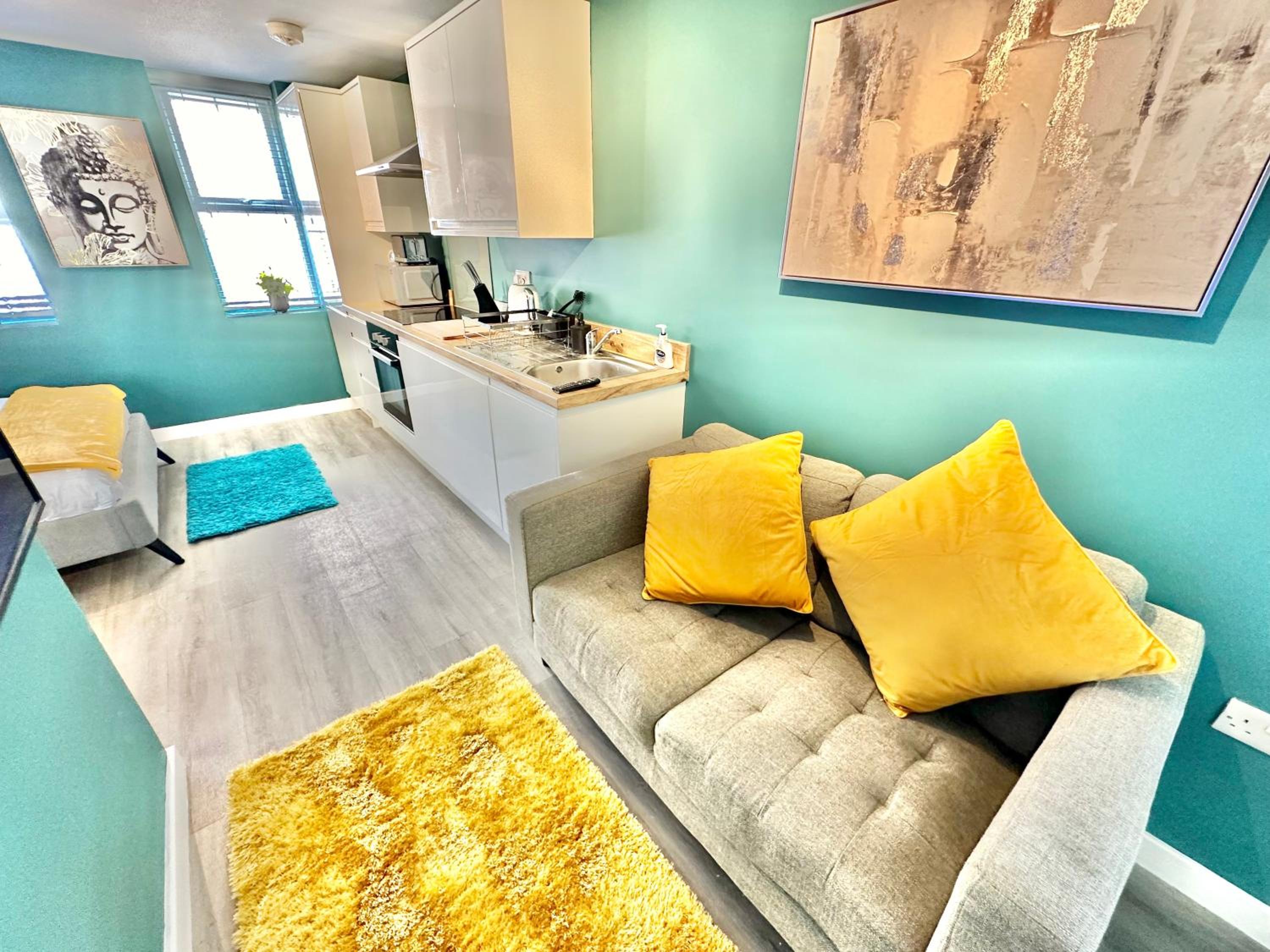 Cozy Apartment in Bournemouth Town Centre - Fast WiFi - Smart TV - Walk to Town Centre and Beach view 4