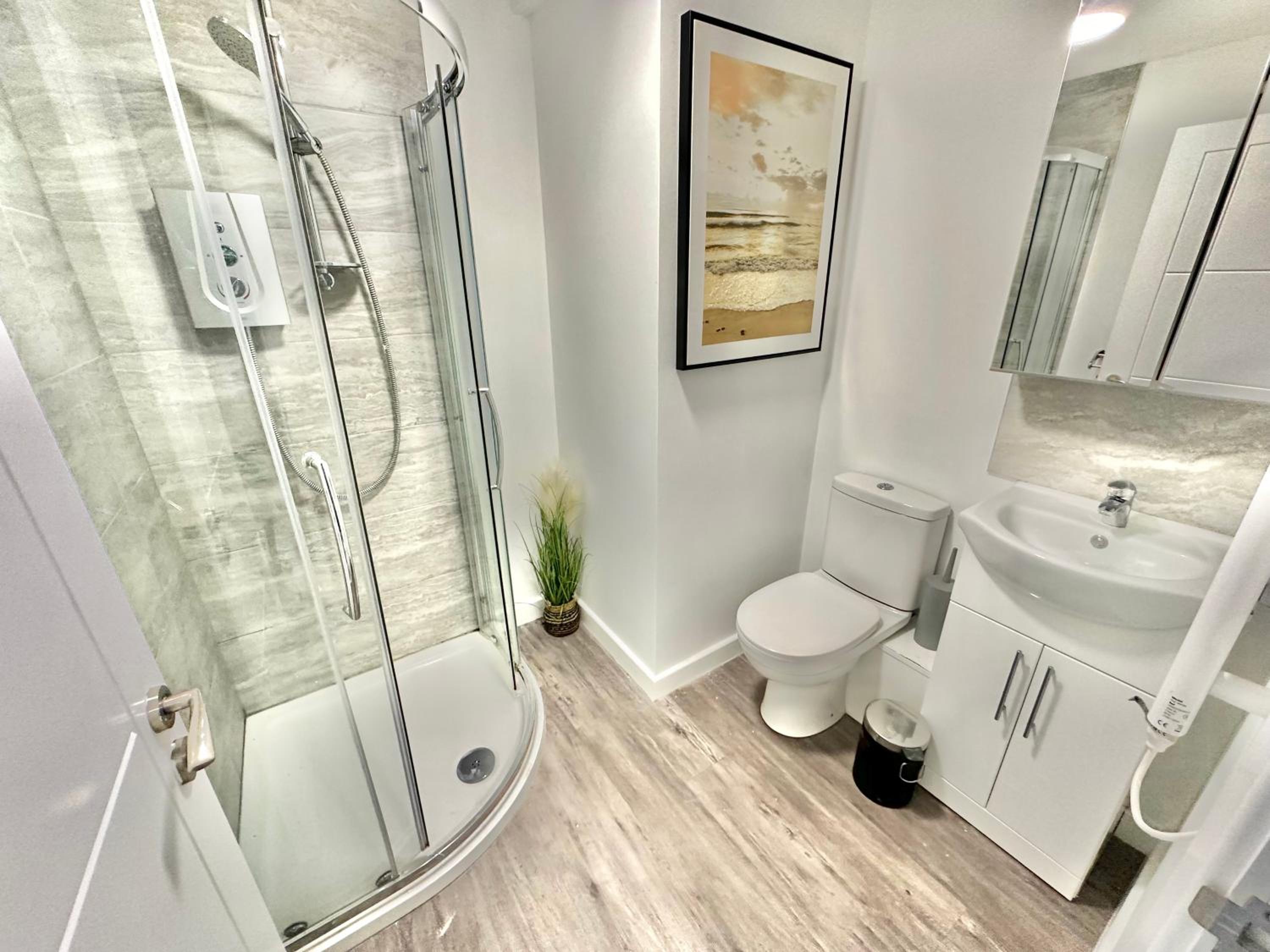 Cozy Apartment in Bournemouth Town Centre - Fast WiFi - Smart TV - Walk to Town Centre and Beach view 5