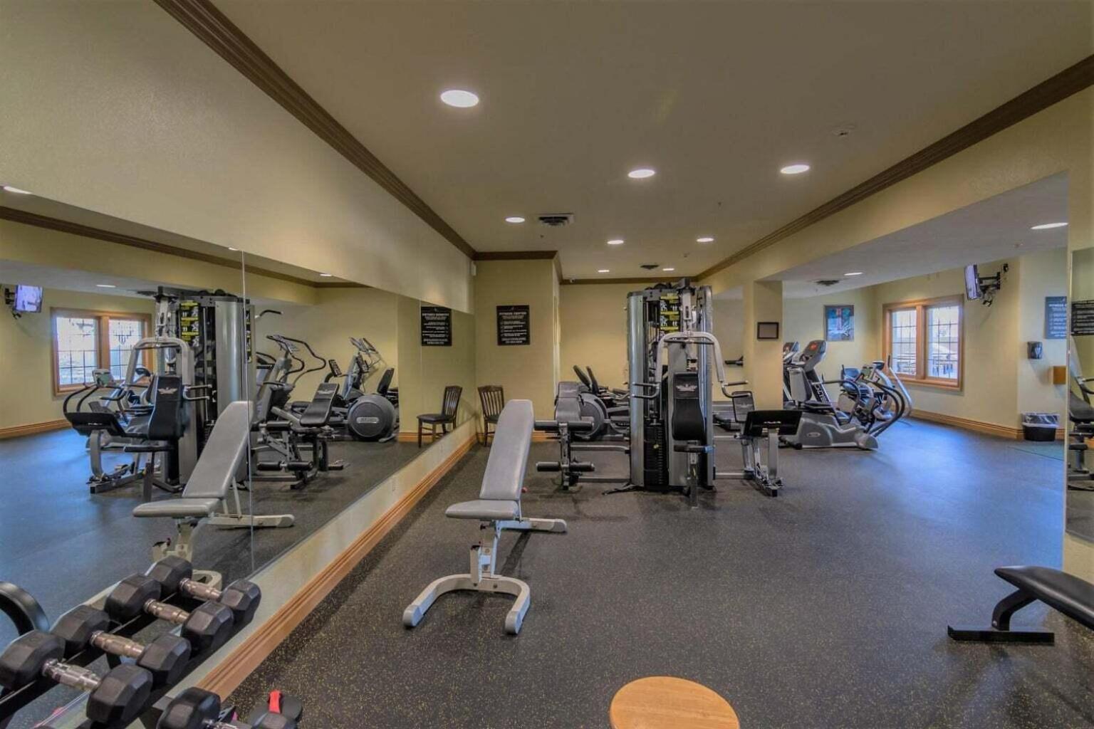 Table Rock Escape at Pointe Royale view 5