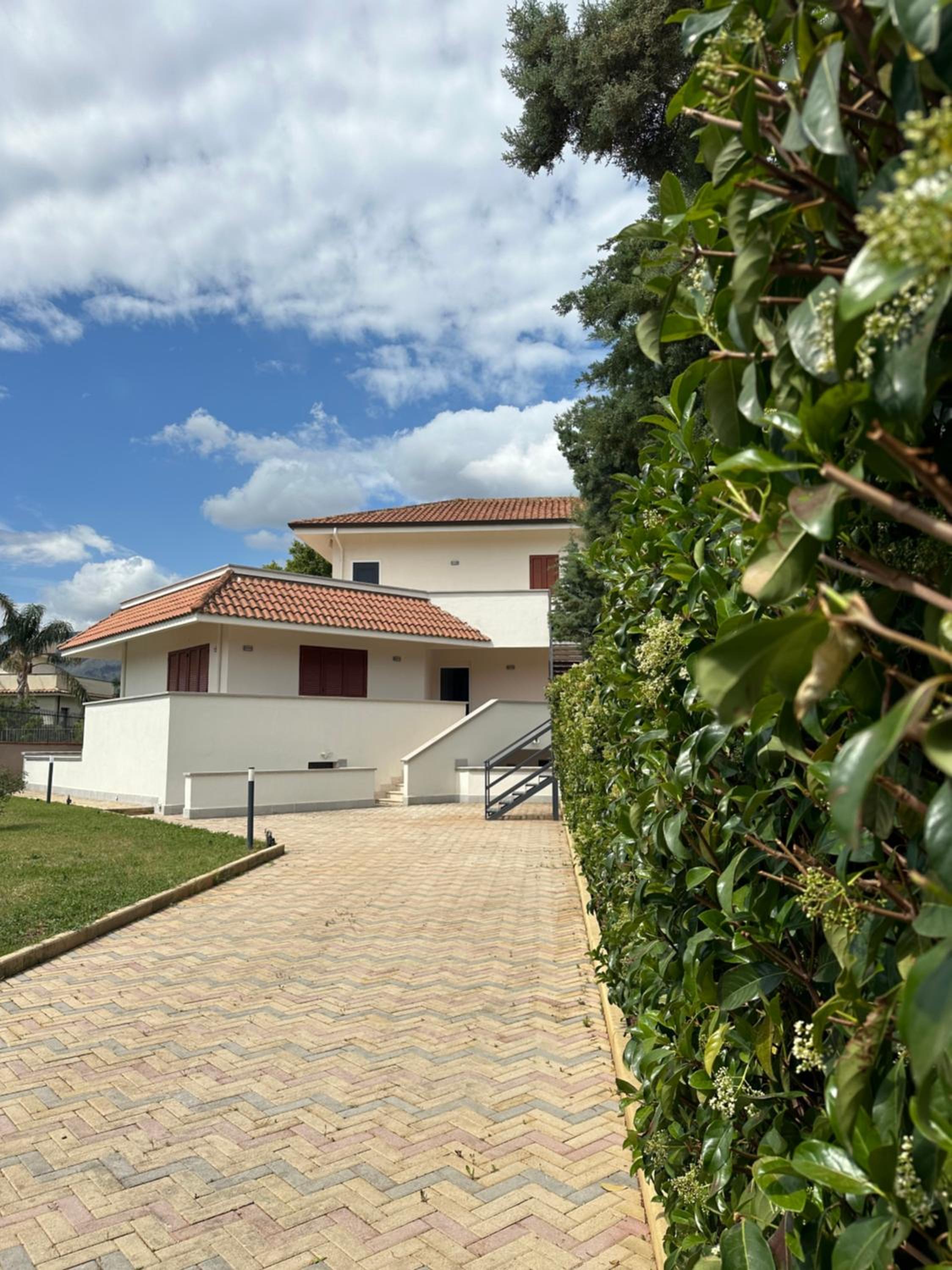 Villa Sara Mondello Garden level view 2