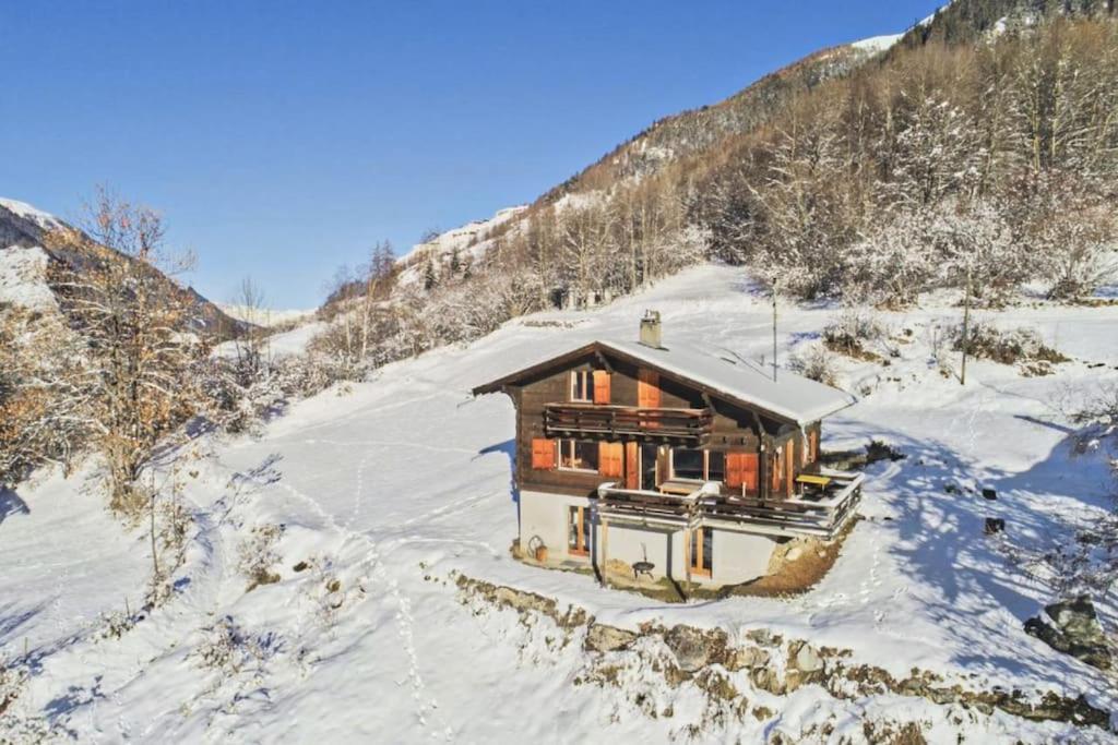 Beautiful chalet in Val d'Hérens, Evolène