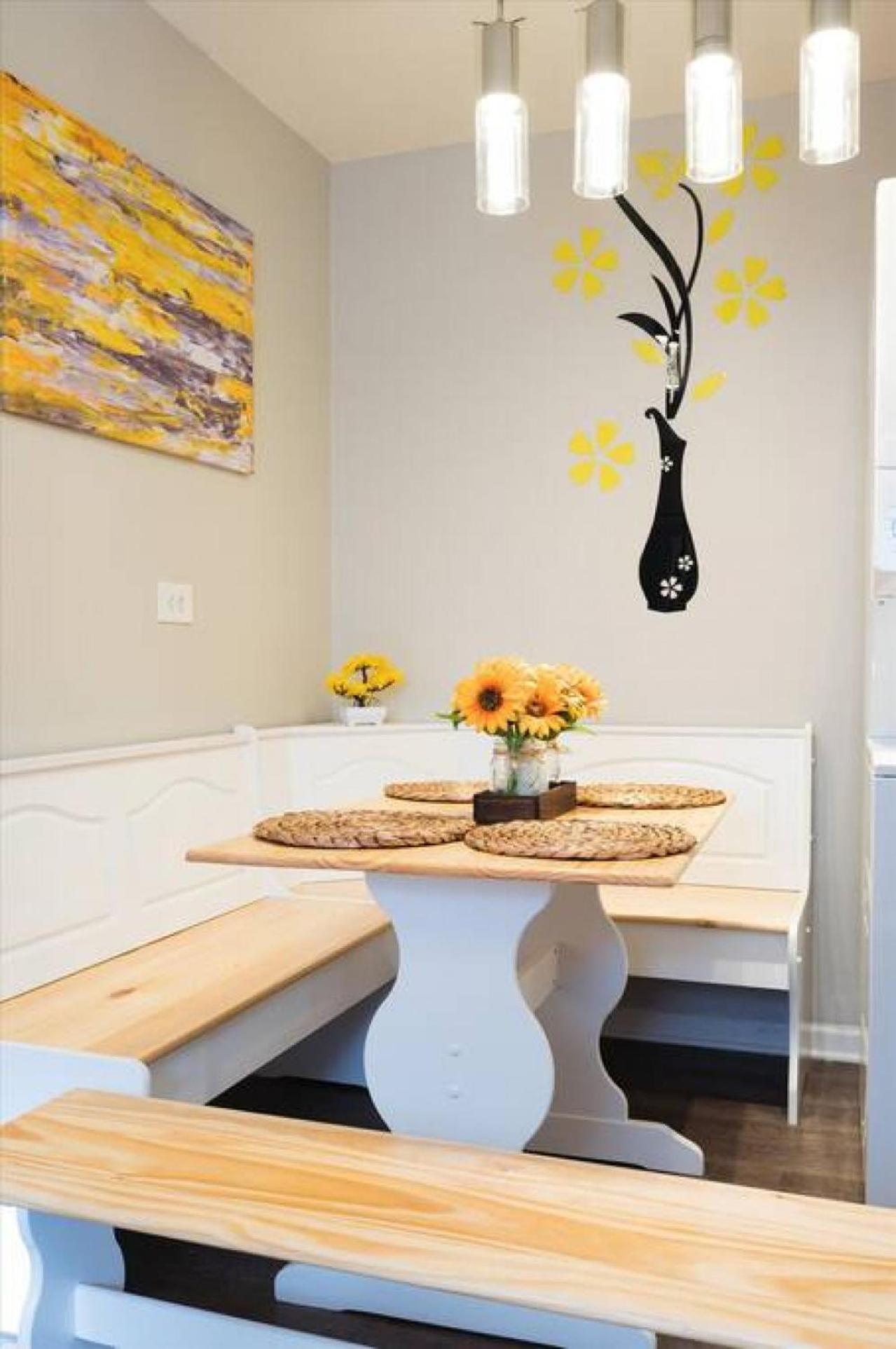 Cute Apartment 2 bedrooms - 12 Min from Downtown Chicagi view 2