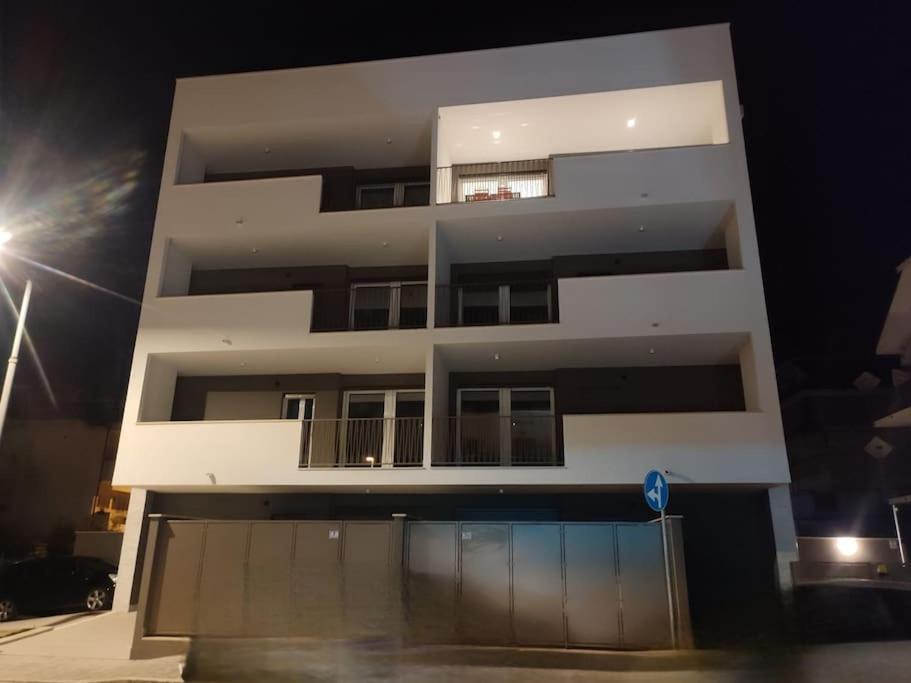 Suite Dream piano terra ampia corte e posto auto