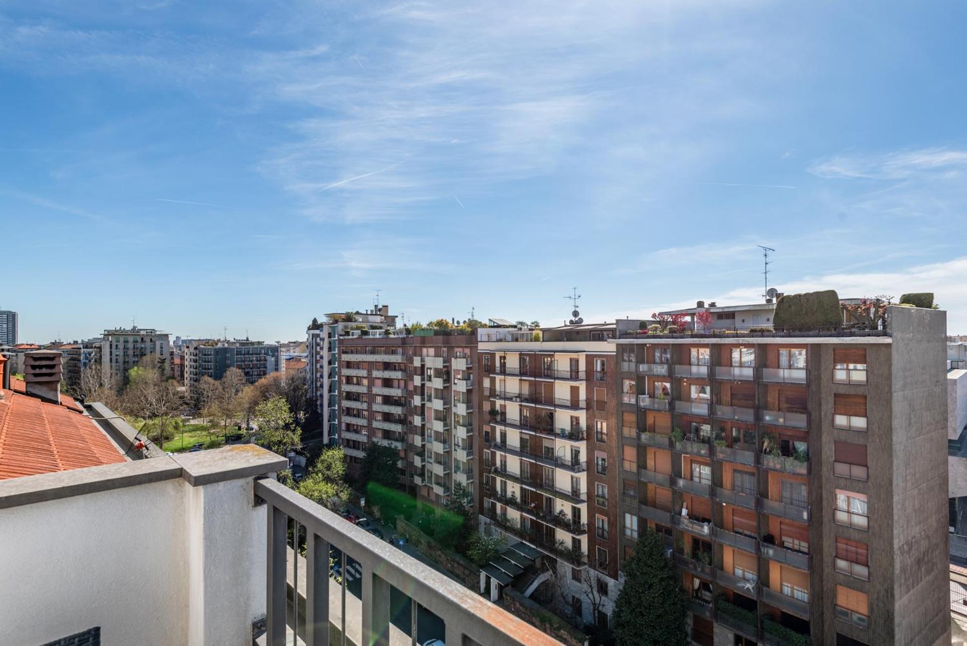 Brand New Central Milano Beatrice D'Este