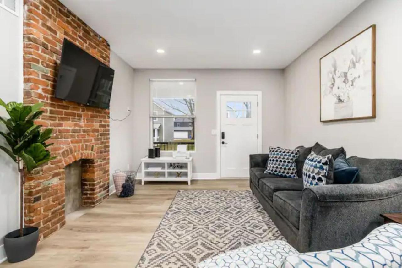 2 homes side by side downtown with fenced yard and hot tub view 5