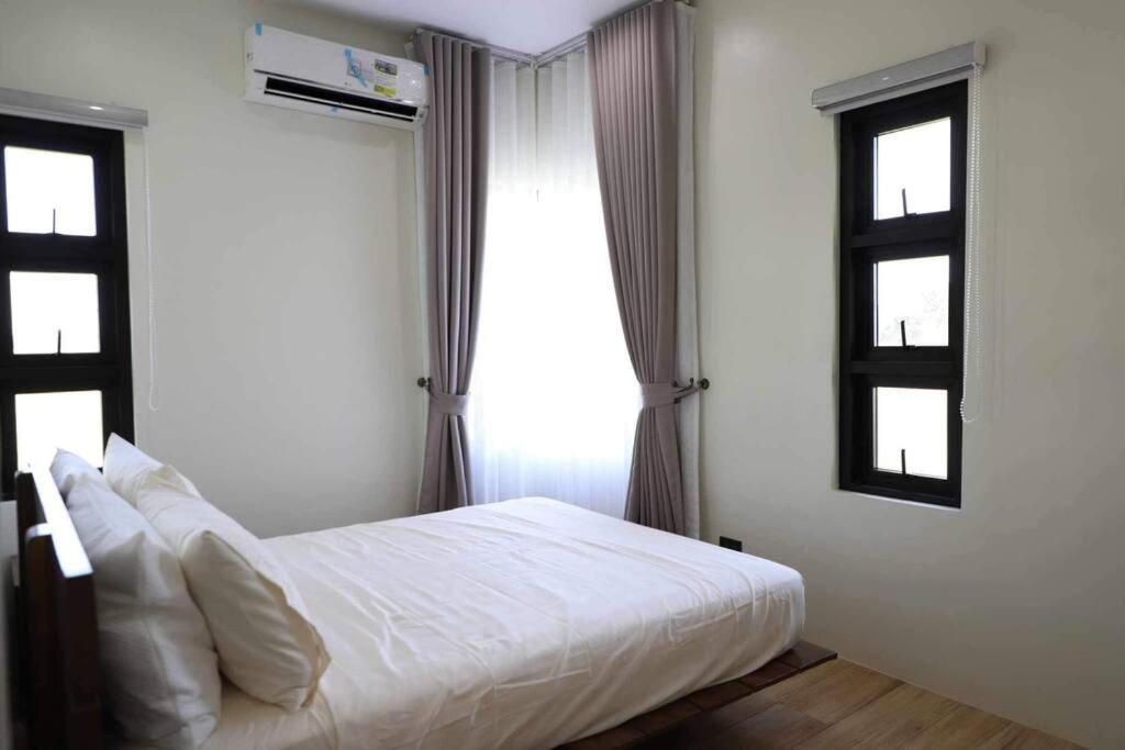 Cozy Pool Villa near SM Pampanga and Sky Ranch Pampanga view 3