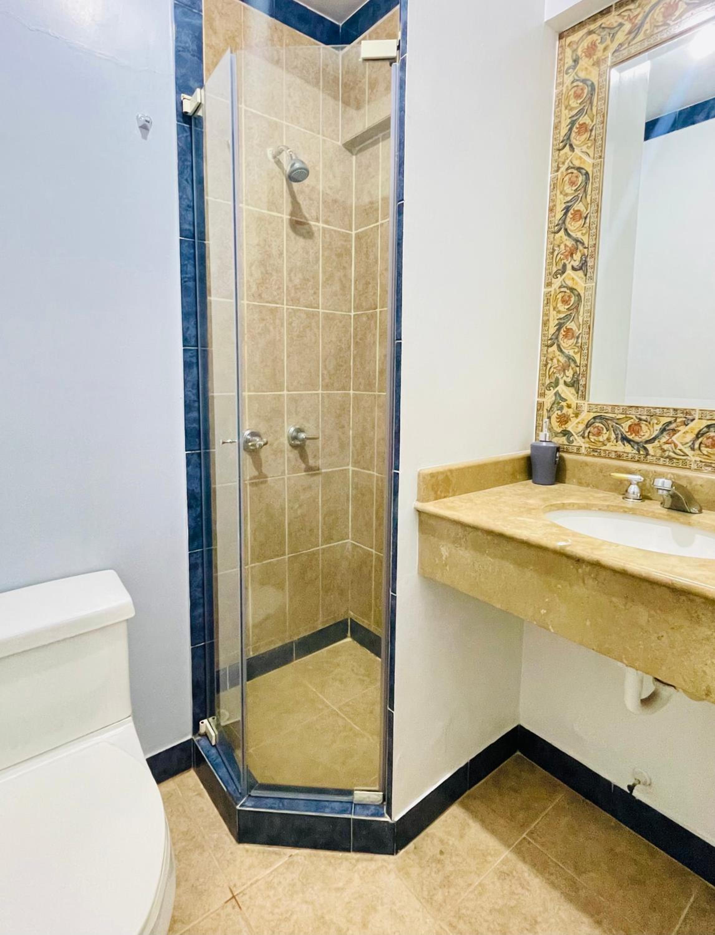 Habitación céntrica en Iñaquito Granados