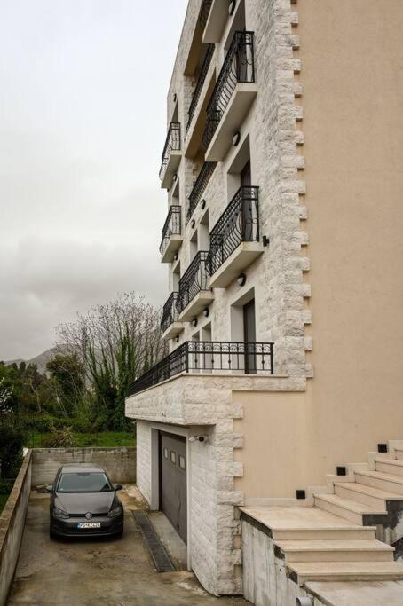 Vujovic Studio Apartment view 3