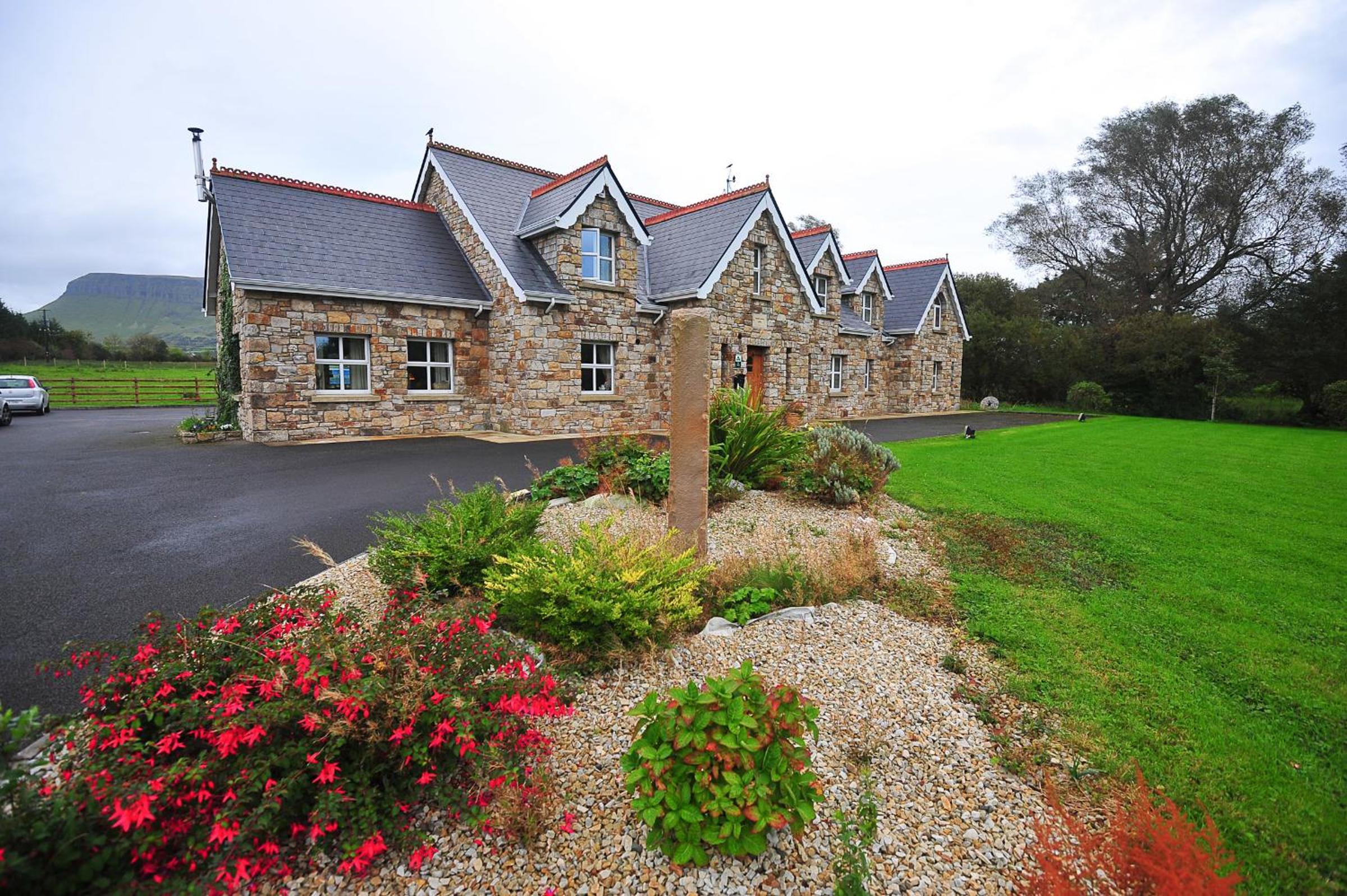 Yeats Lodge