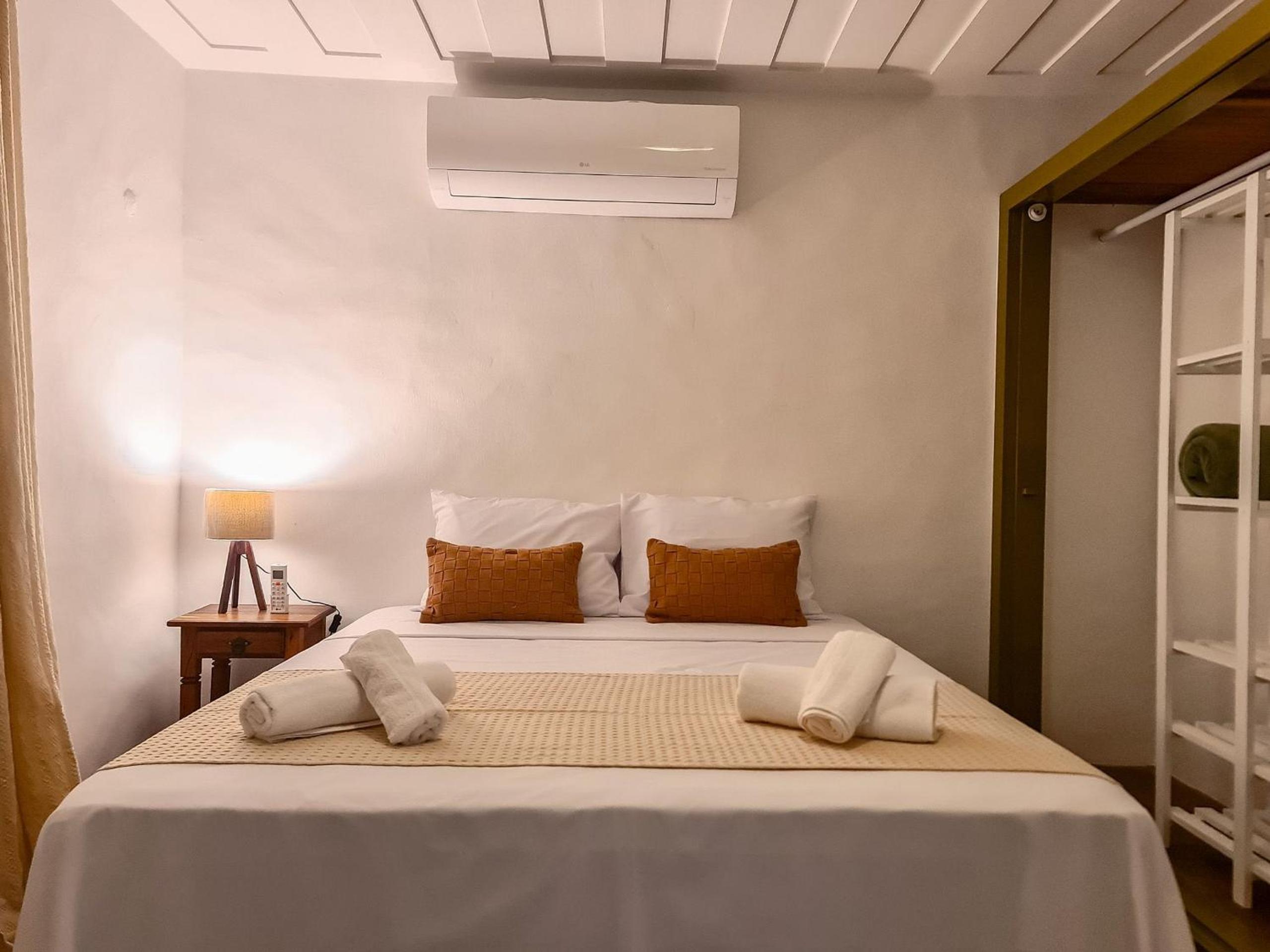 300m to Manguinhos Beach - BBQ + Air Conditioning