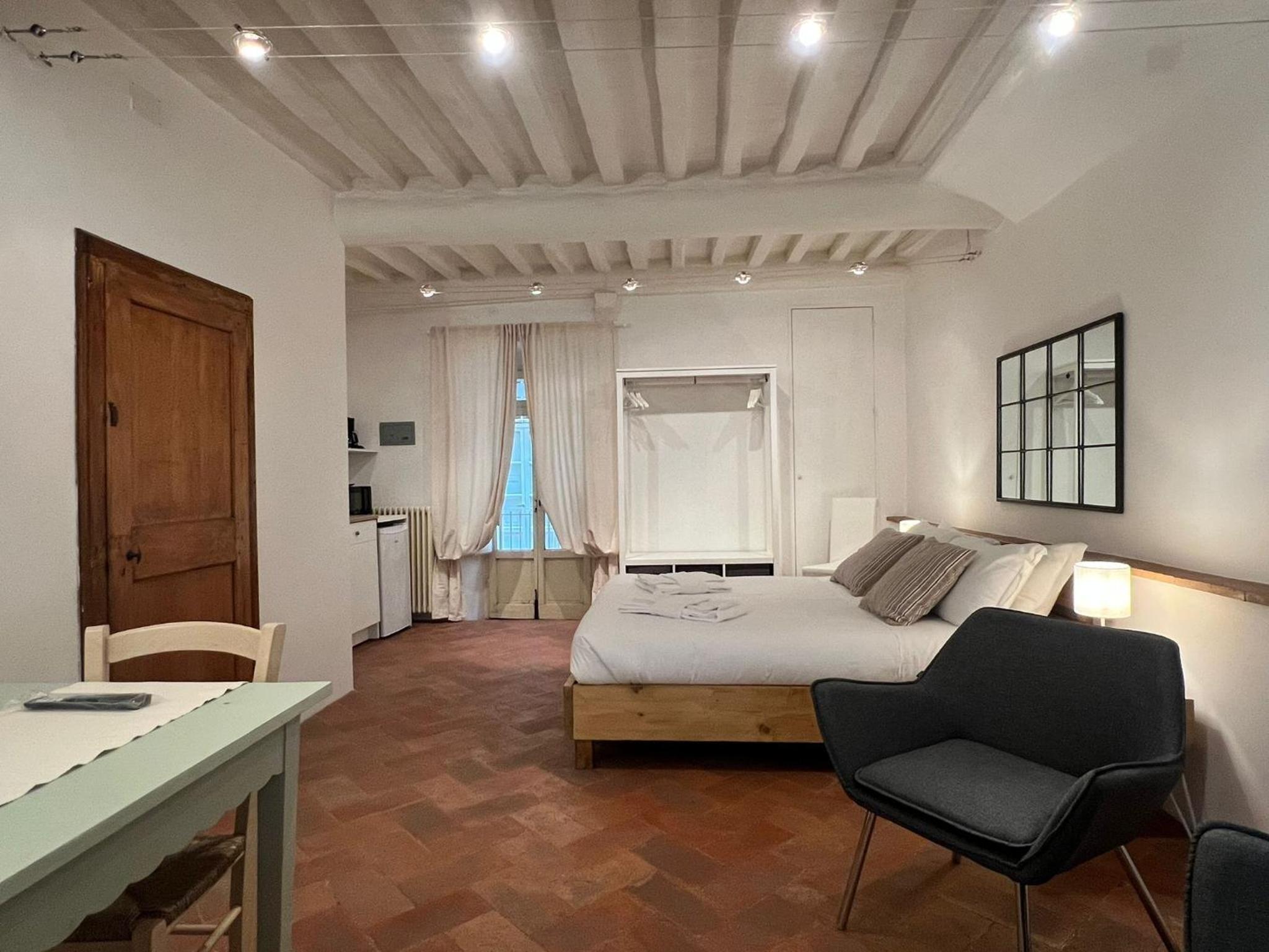 Vicolo della Scala Rooms view 4