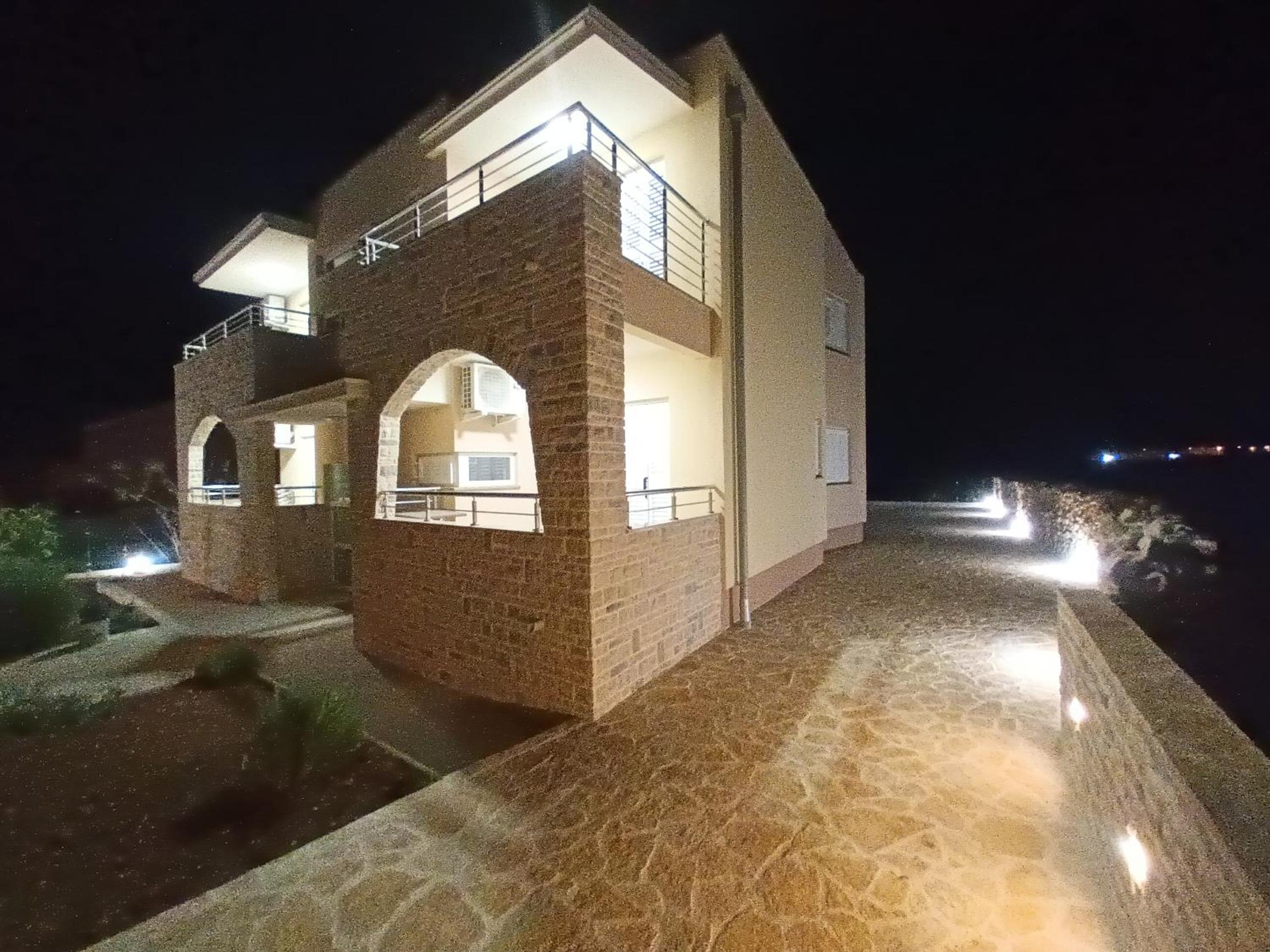 Apartmani Lucija