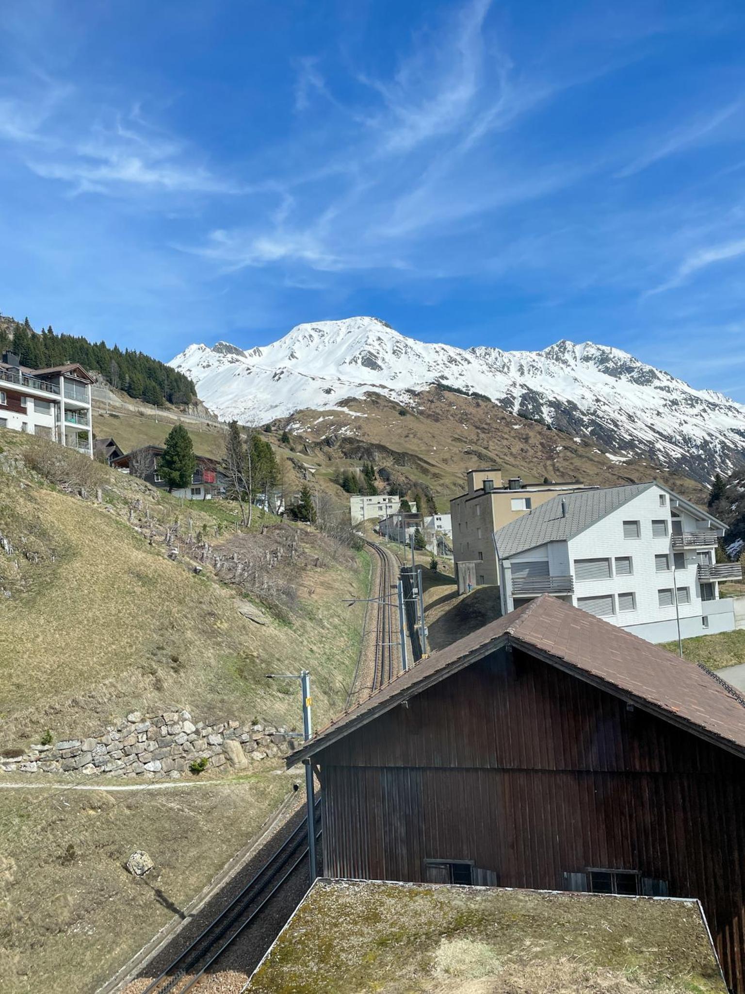*TOP* moderne Wohnung im Herzen von Andermatt