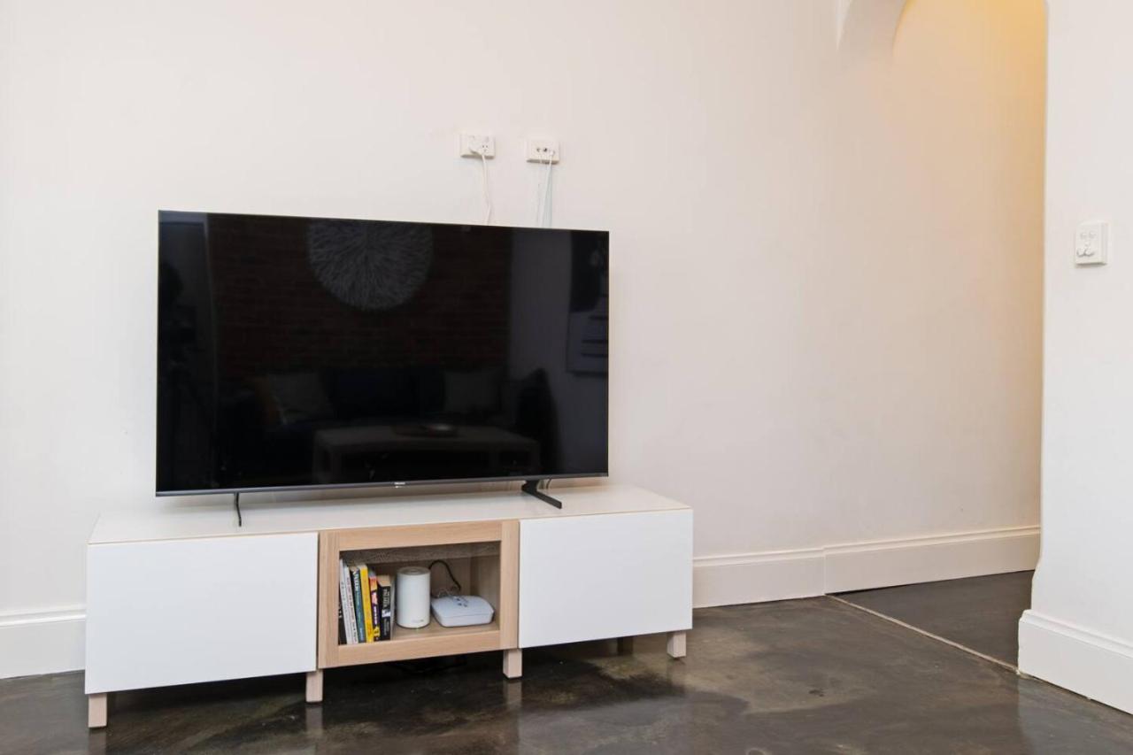 Lovely and Spacious 2-bedroom home in Norwood
