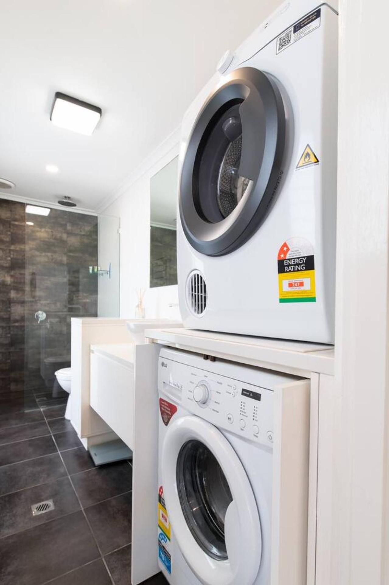 Lovely and Spacious 2-bedroom home in Norwood