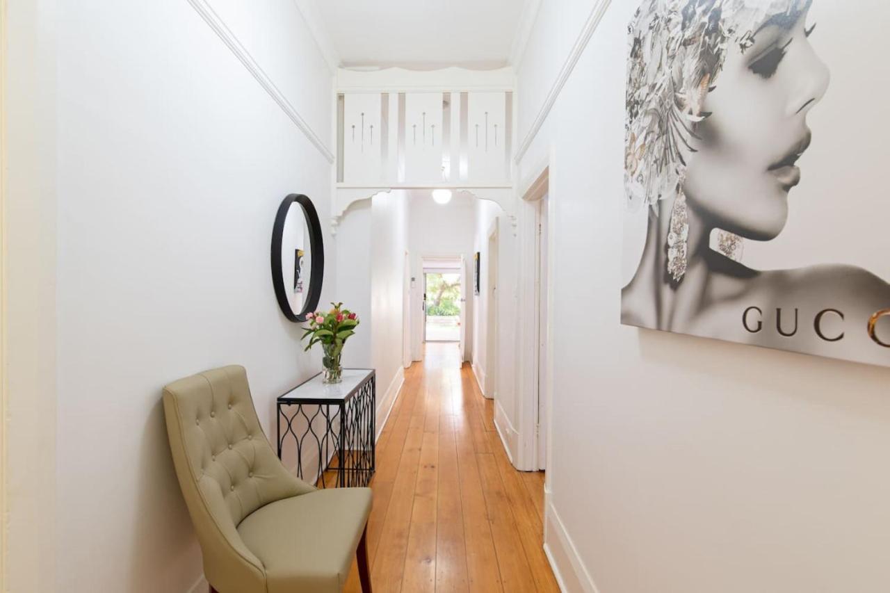 Charming 3-Bedroom Sandstone Haven with free wine