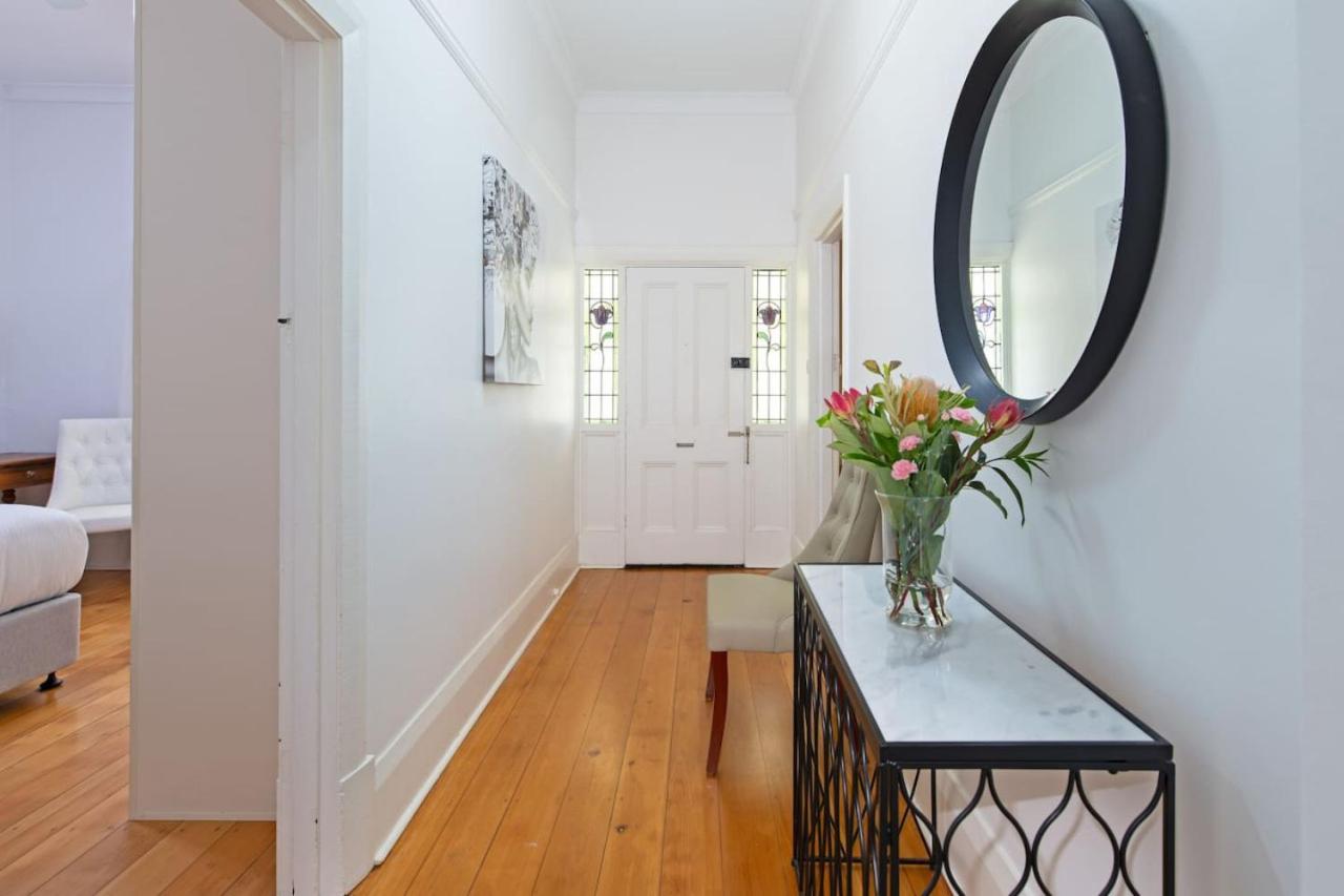 Charming 3-Bedroom Sandstone Haven with free wine