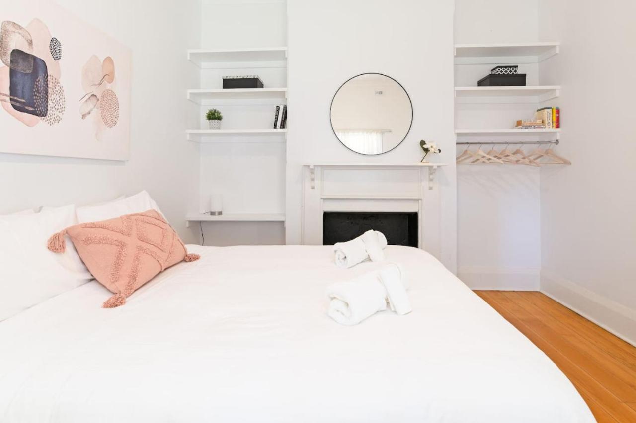 Charming 3-Bedroom Sandstone Haven with free wine