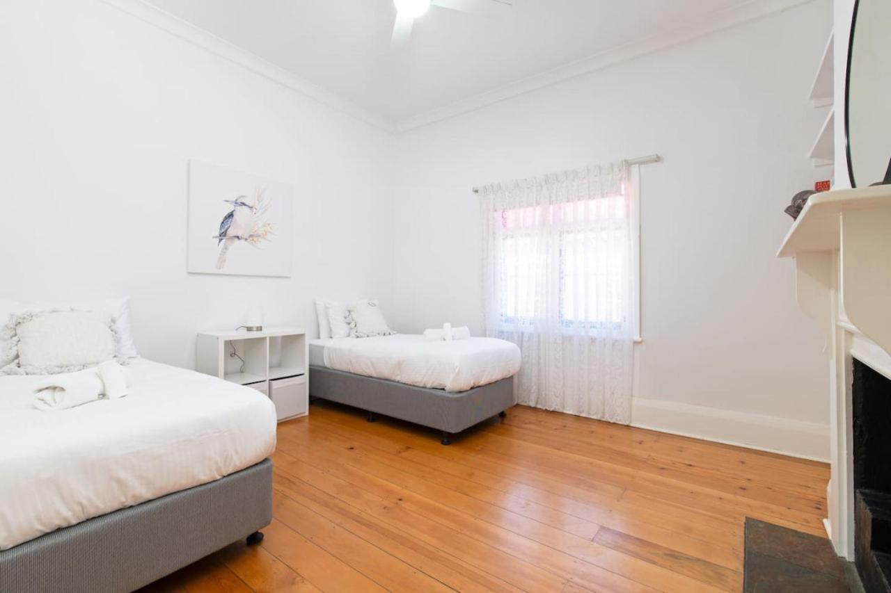 Charming 3-Bedroom Sandstone Haven with free wine