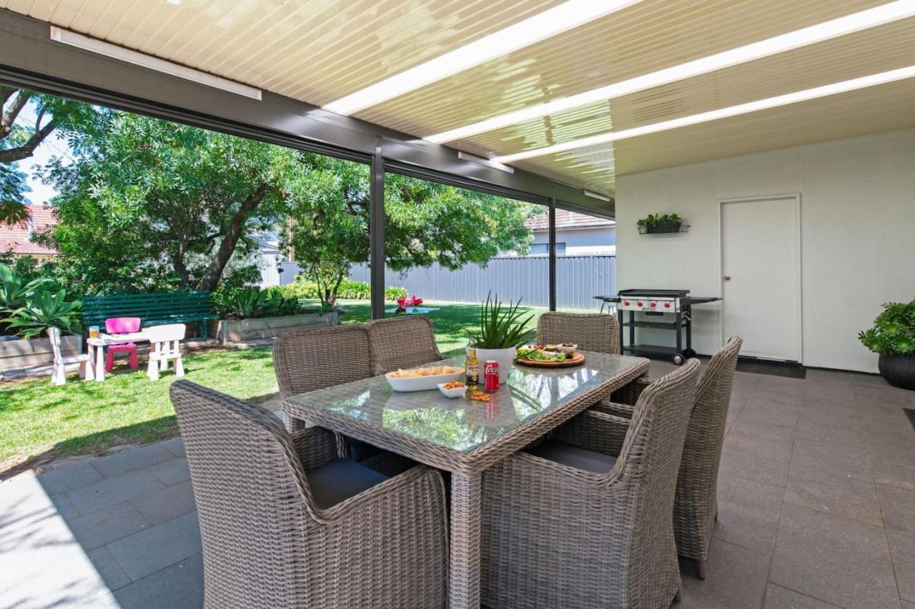 Charming 3-Bedroom Sandstone Haven with free wine
