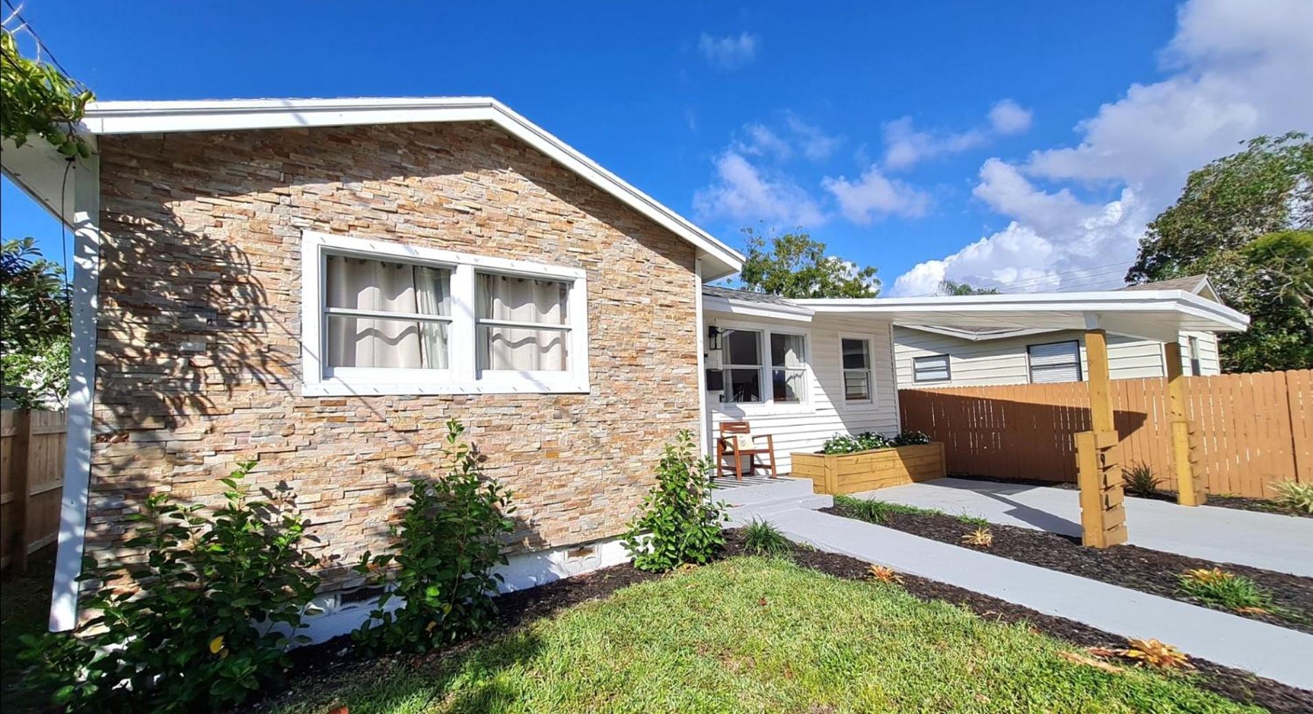 Cozy Home near Airport, BrightLine, Downtown & Beach view 5