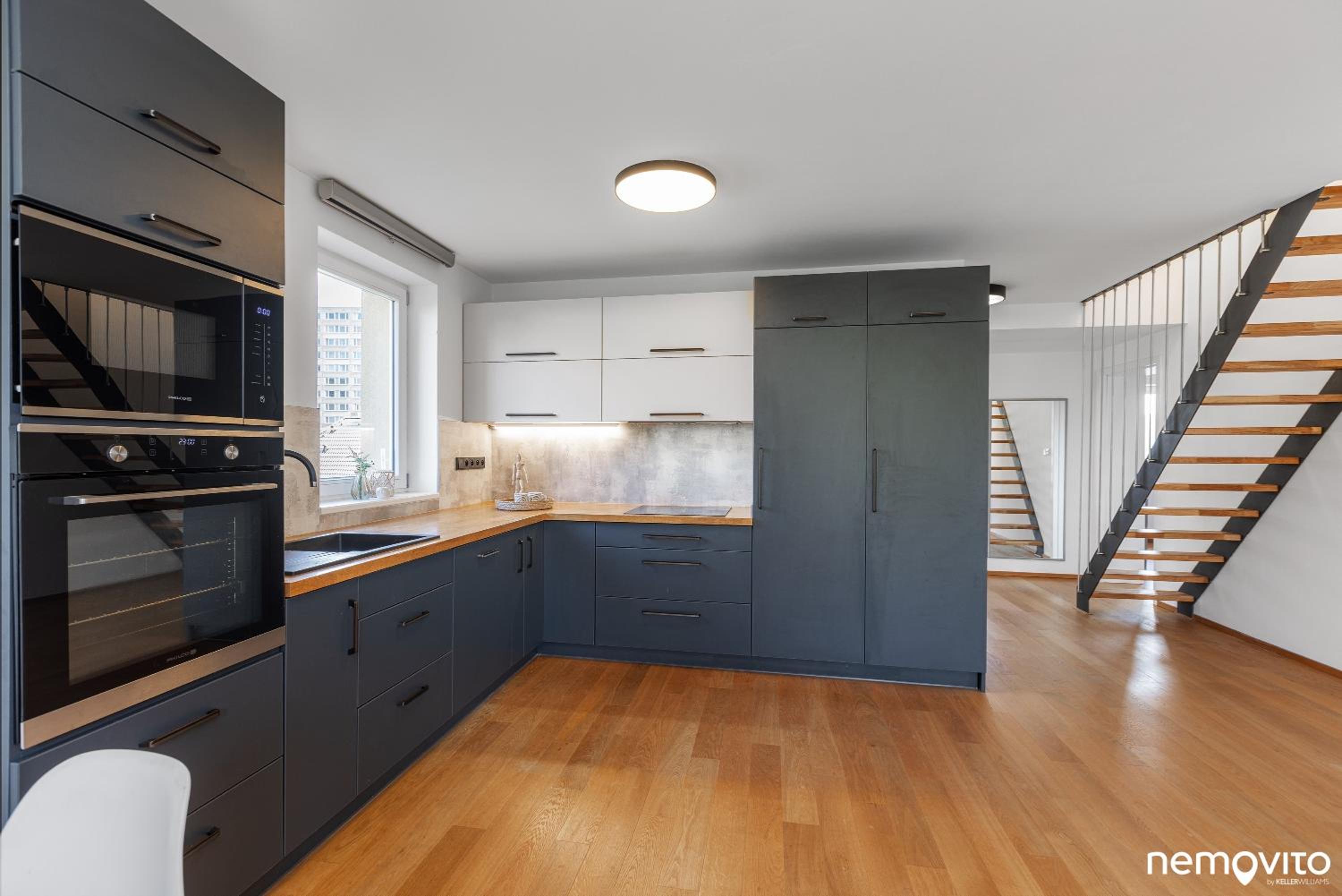 Family Friendly Spacious Two Floor B&B Prague
