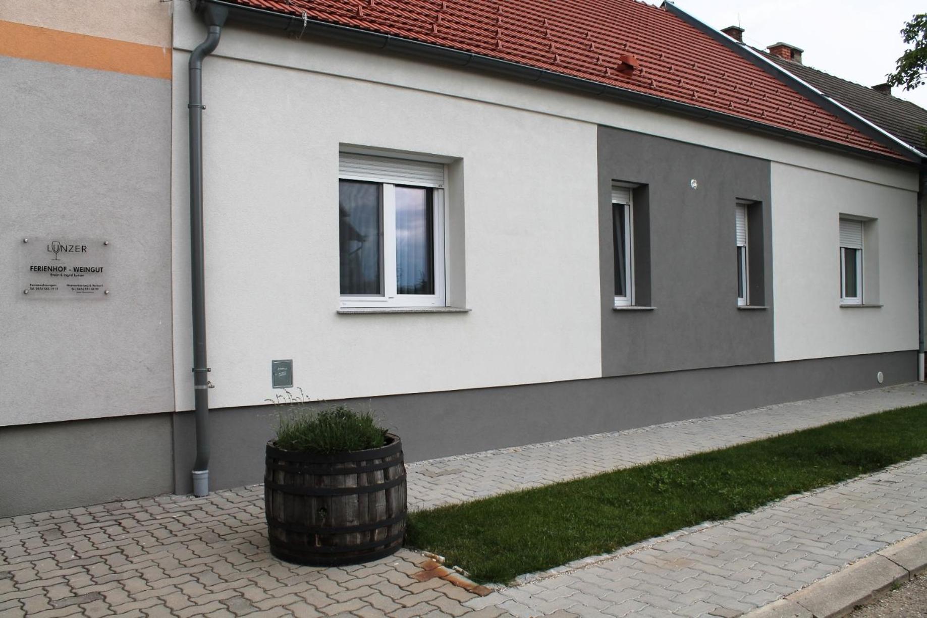 Ferienhof Weingut Lunzer