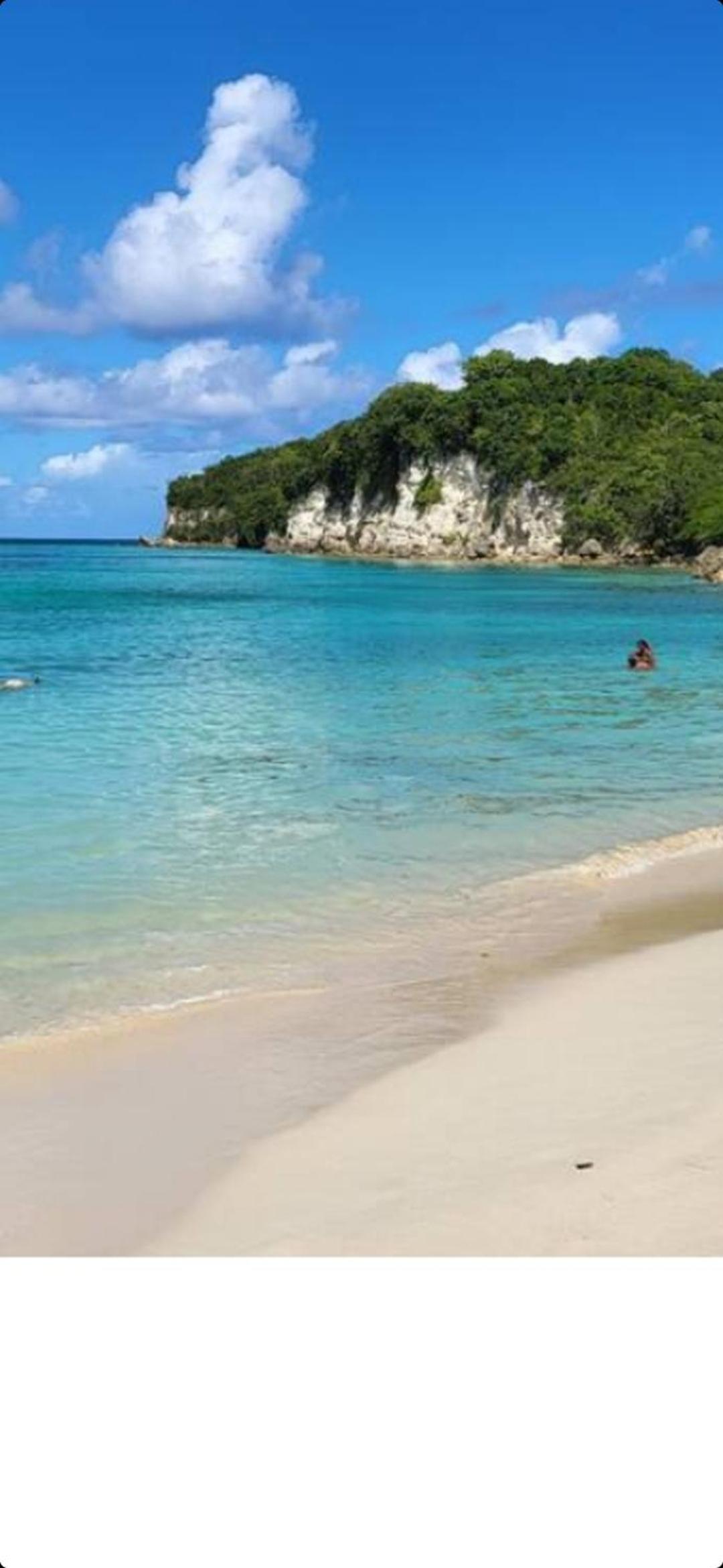 Guadeloupe ST Anne bord de mer