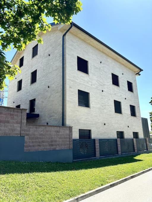 Villa Moste Ljubljana - Modern apartments with Pool, EV station & free parking view 2