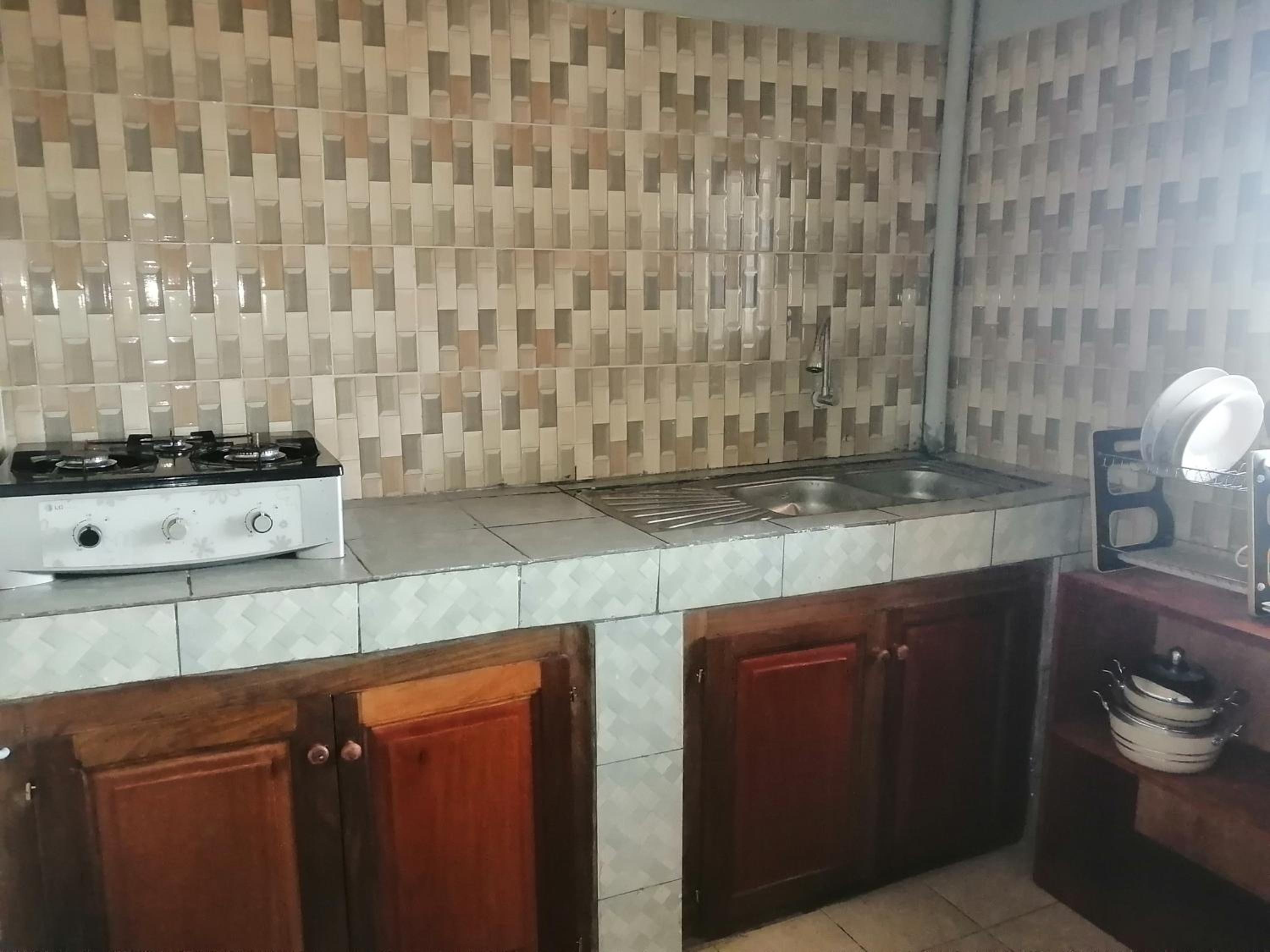 Bel appartement meublé en centre-ville de Bertoua