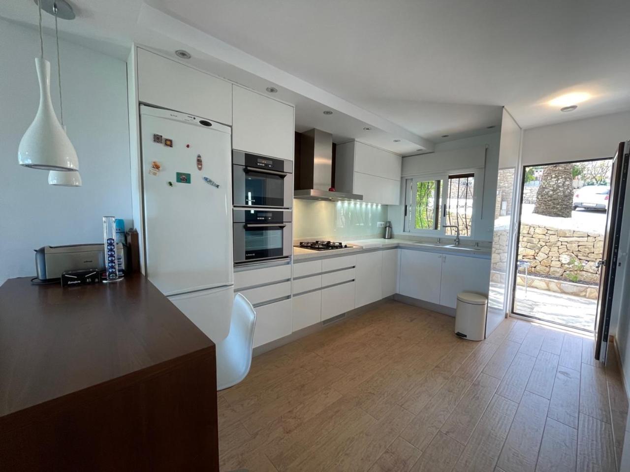 Adosado en urbanización con piscina y magnificas vistas a Denia