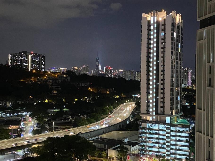 MidValley Sunway 3B2B 6Pax Free 2 CarparkCitizen 2