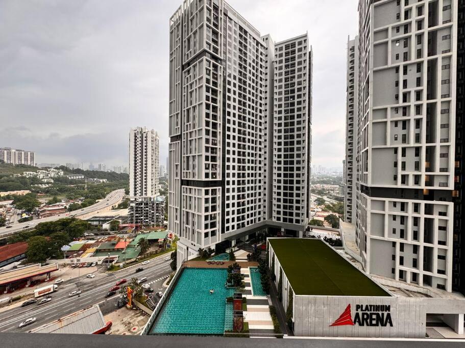 MidValley Sunway 3B2B 6Pax Free 2 CarparkCitizen 2